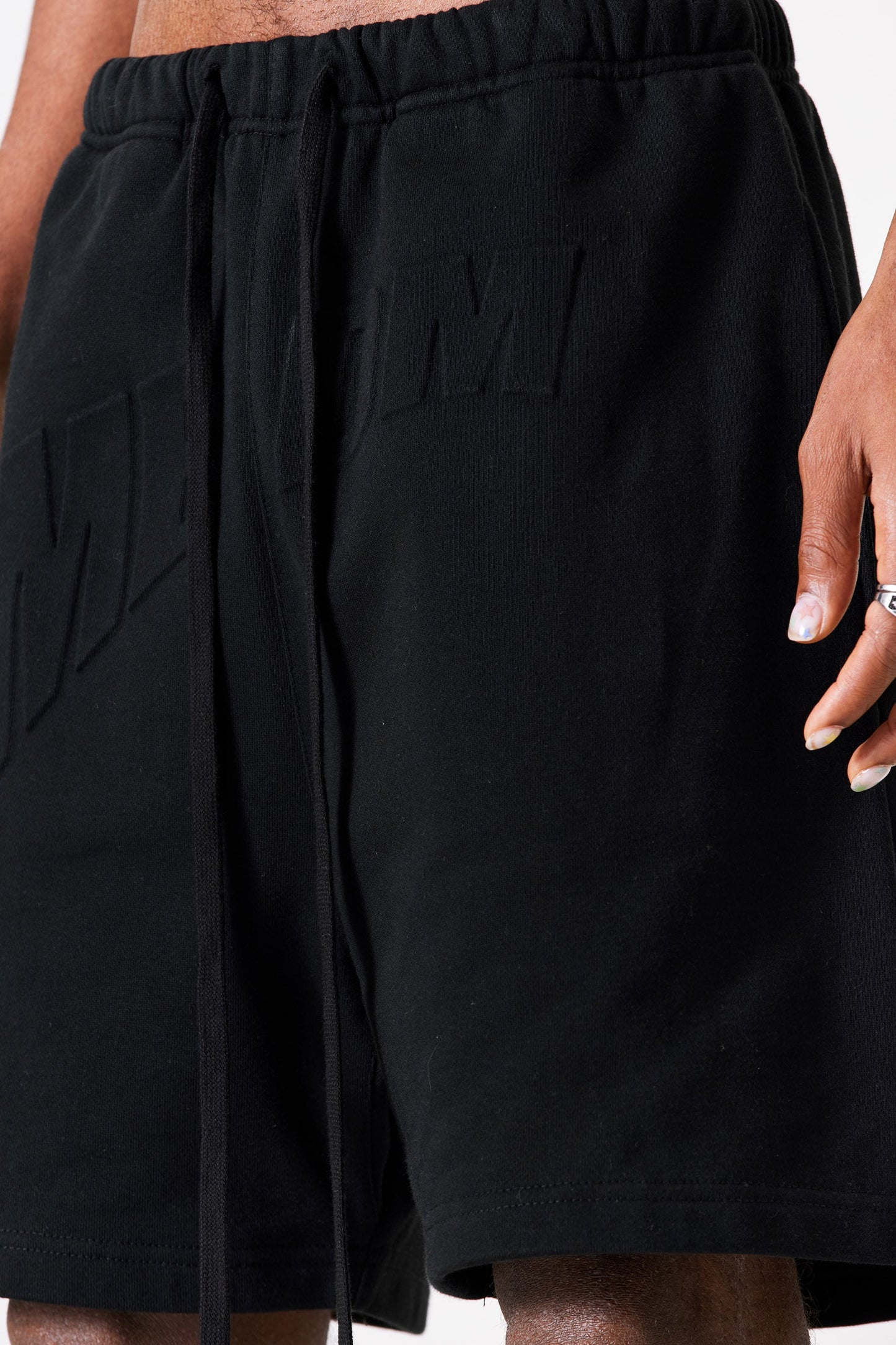 MEDM 엠보싱 쇼츠 