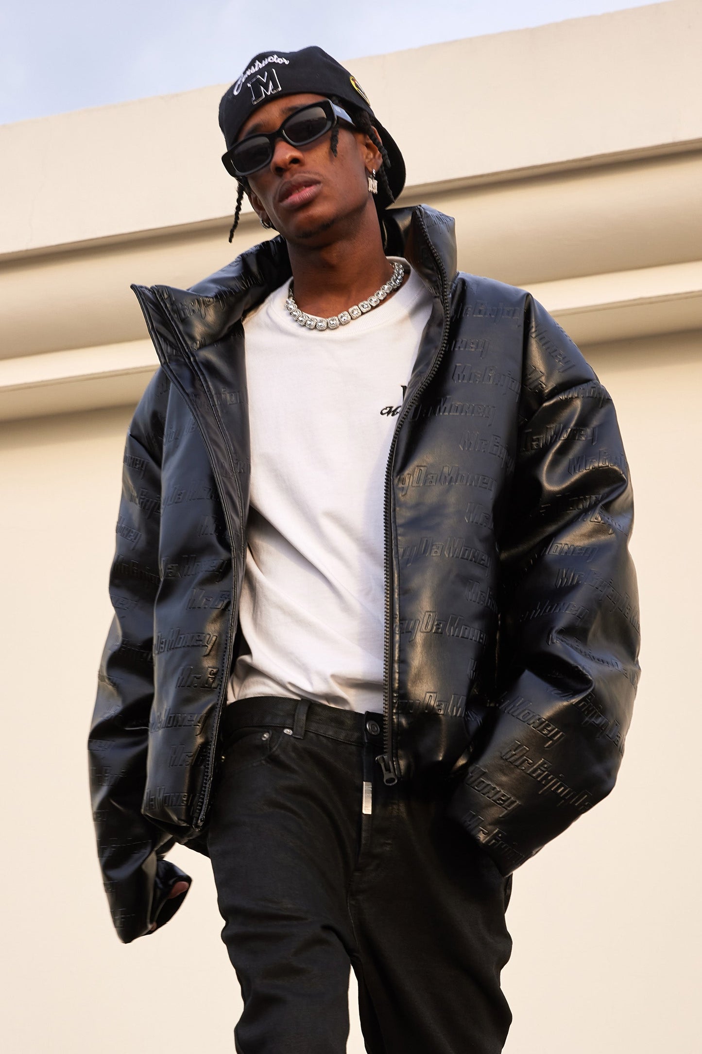 MEDM 로고 다운 재킷. 