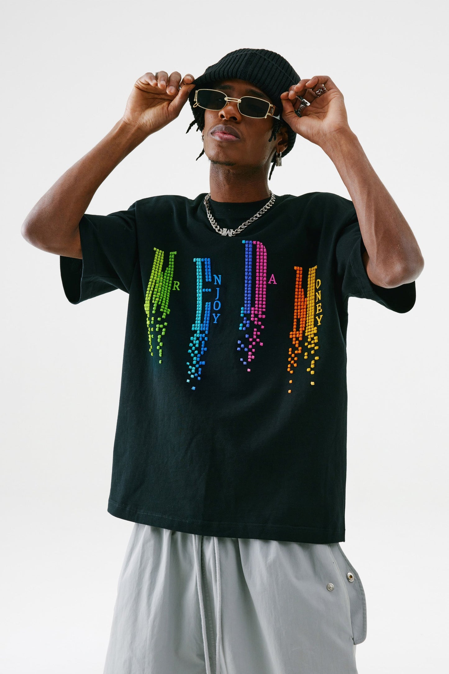 MEDM 보석 자수 티셔츠