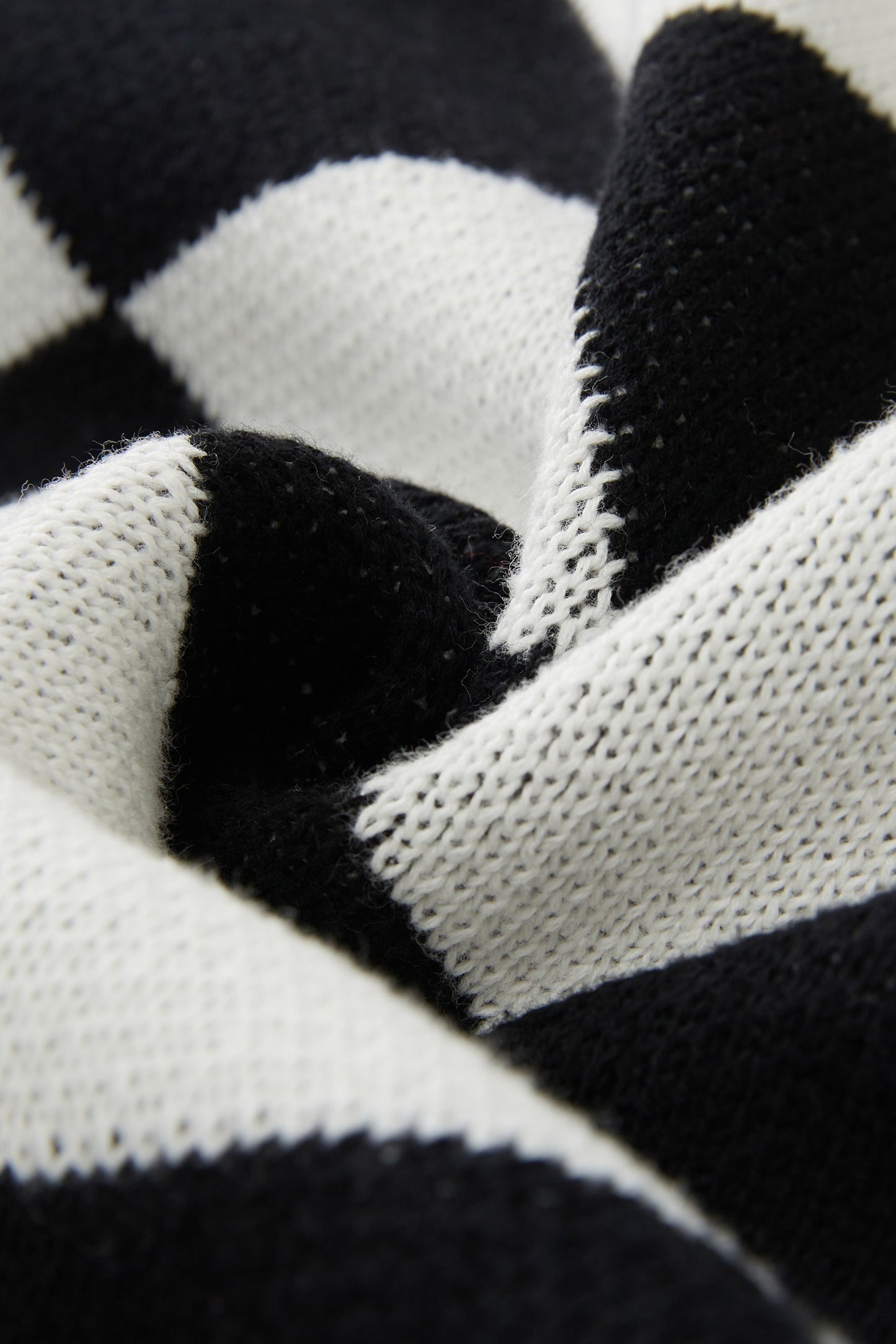 MEDM 다이아몬드 폴로 셔츠