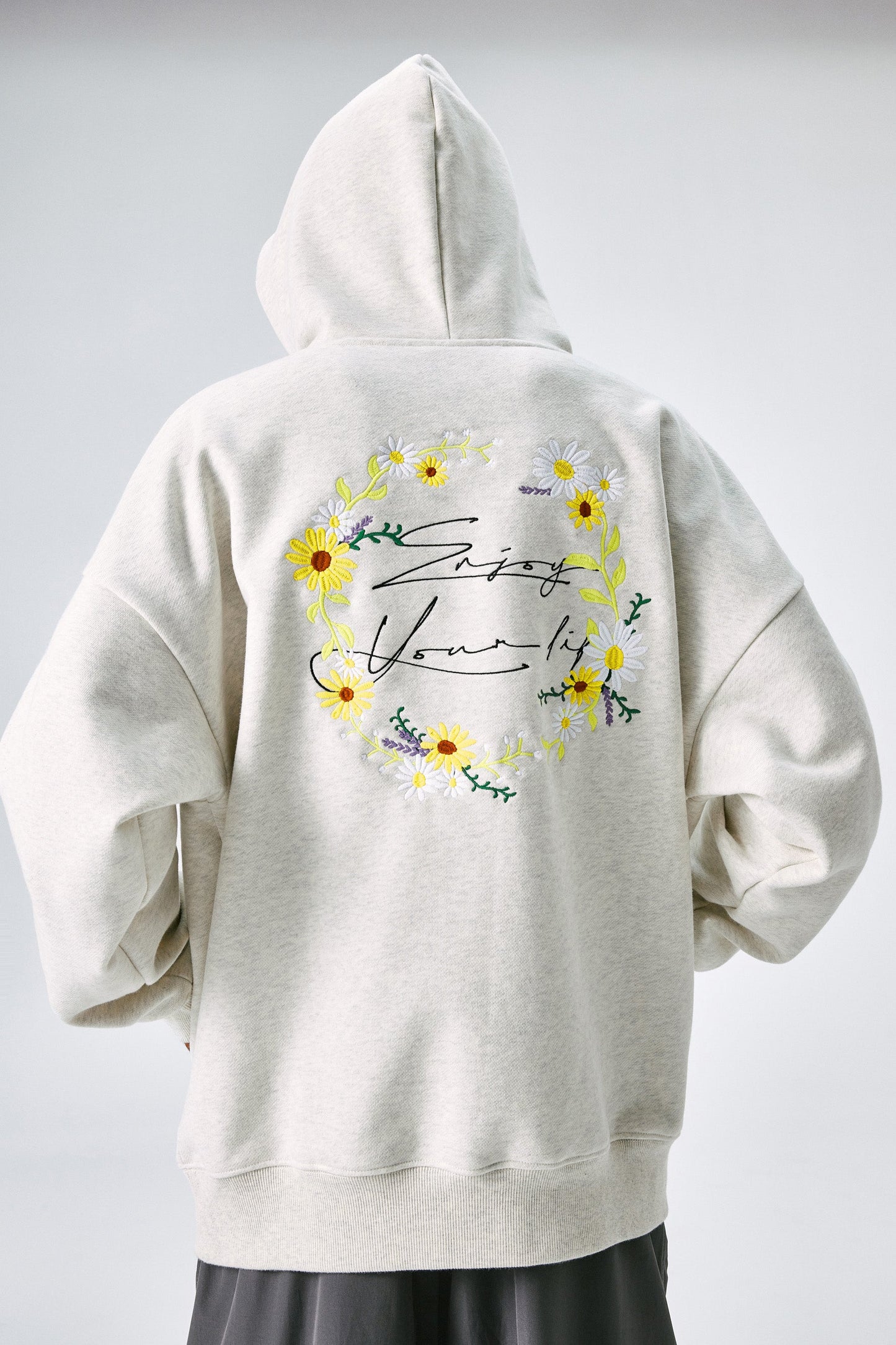 MEDM GARLAND 시리즈 후디