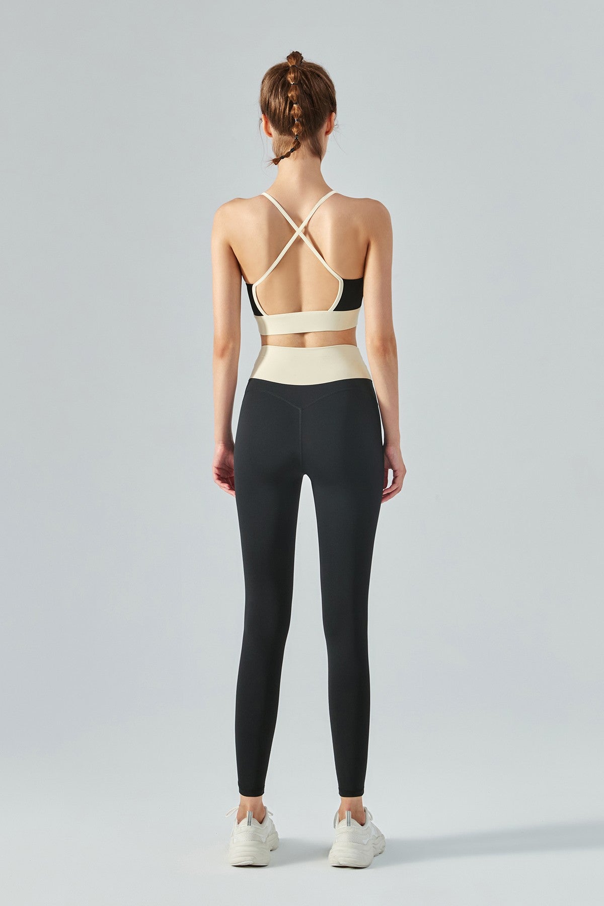 Colorblock Criss Cross Back Sports Bra