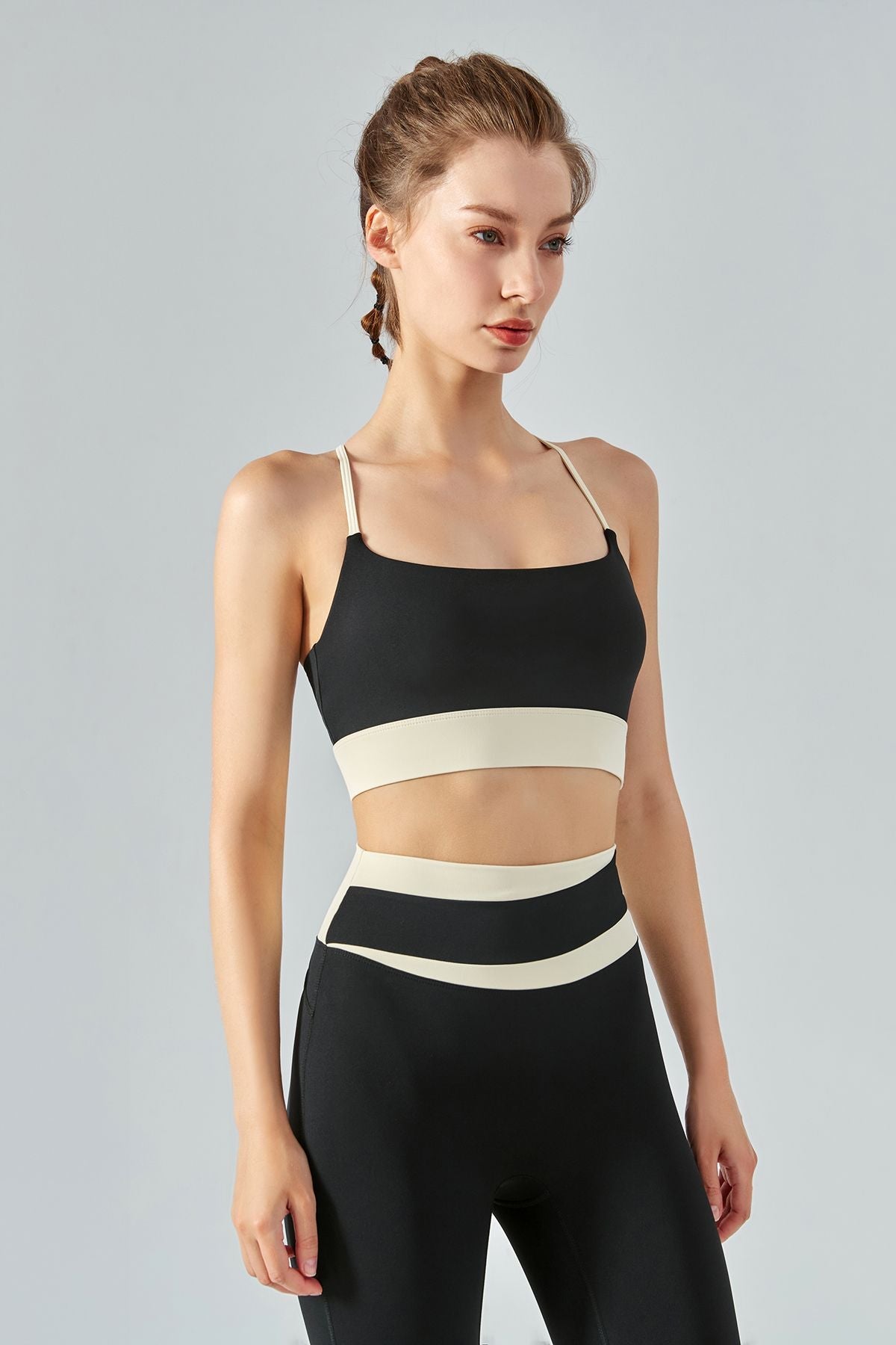 Colorblock Criss Cross Back Sports Bra