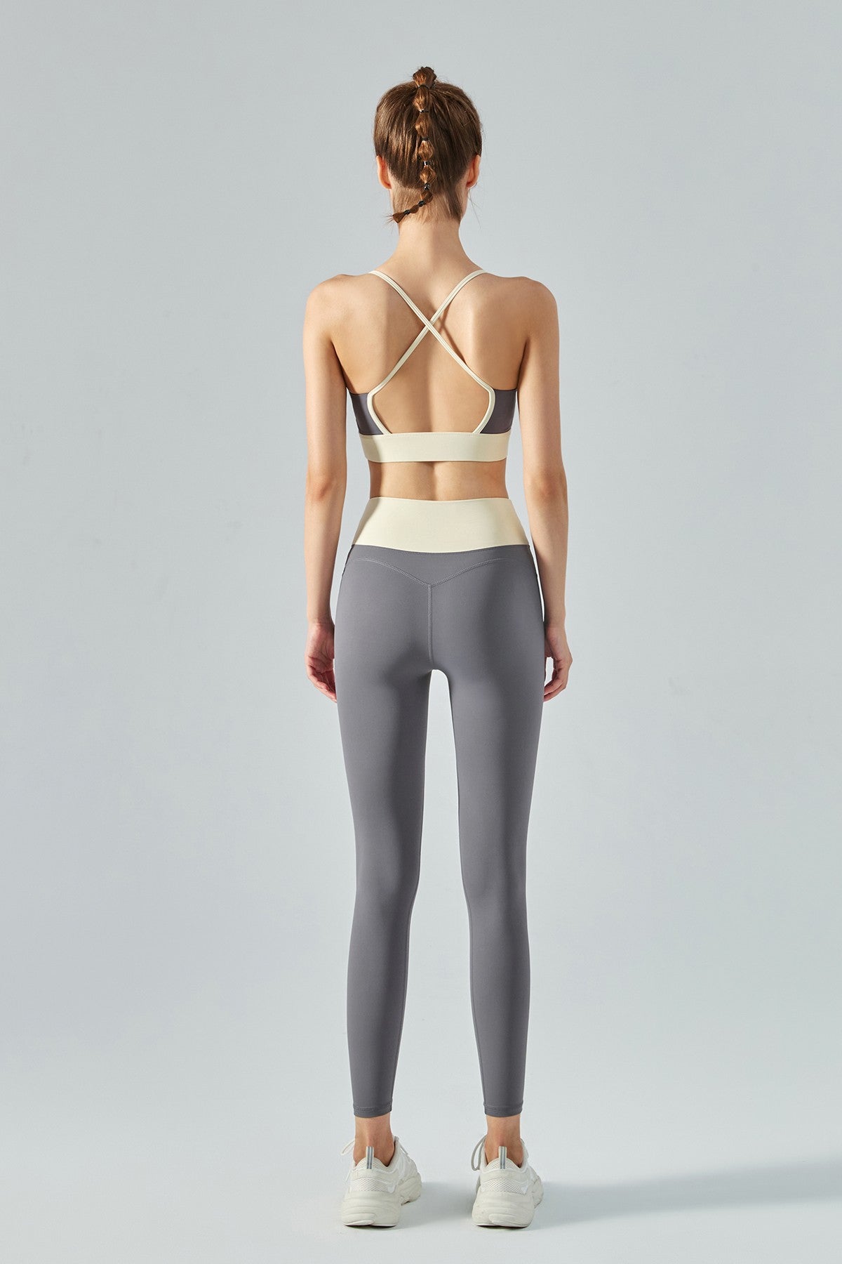 Colorblock Criss Cross Back Sports Bra