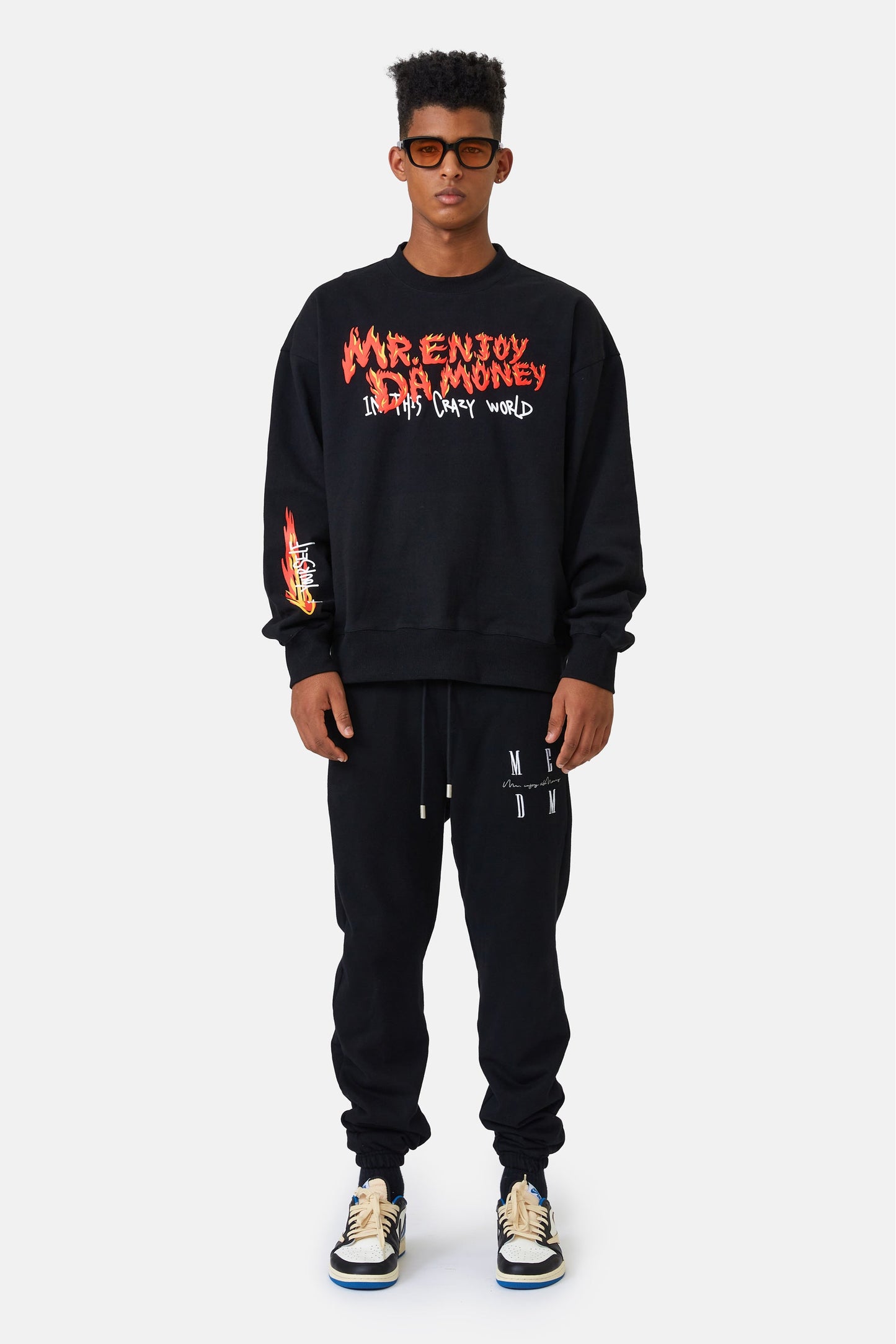 MEDM 크레이지 월드 스웨터