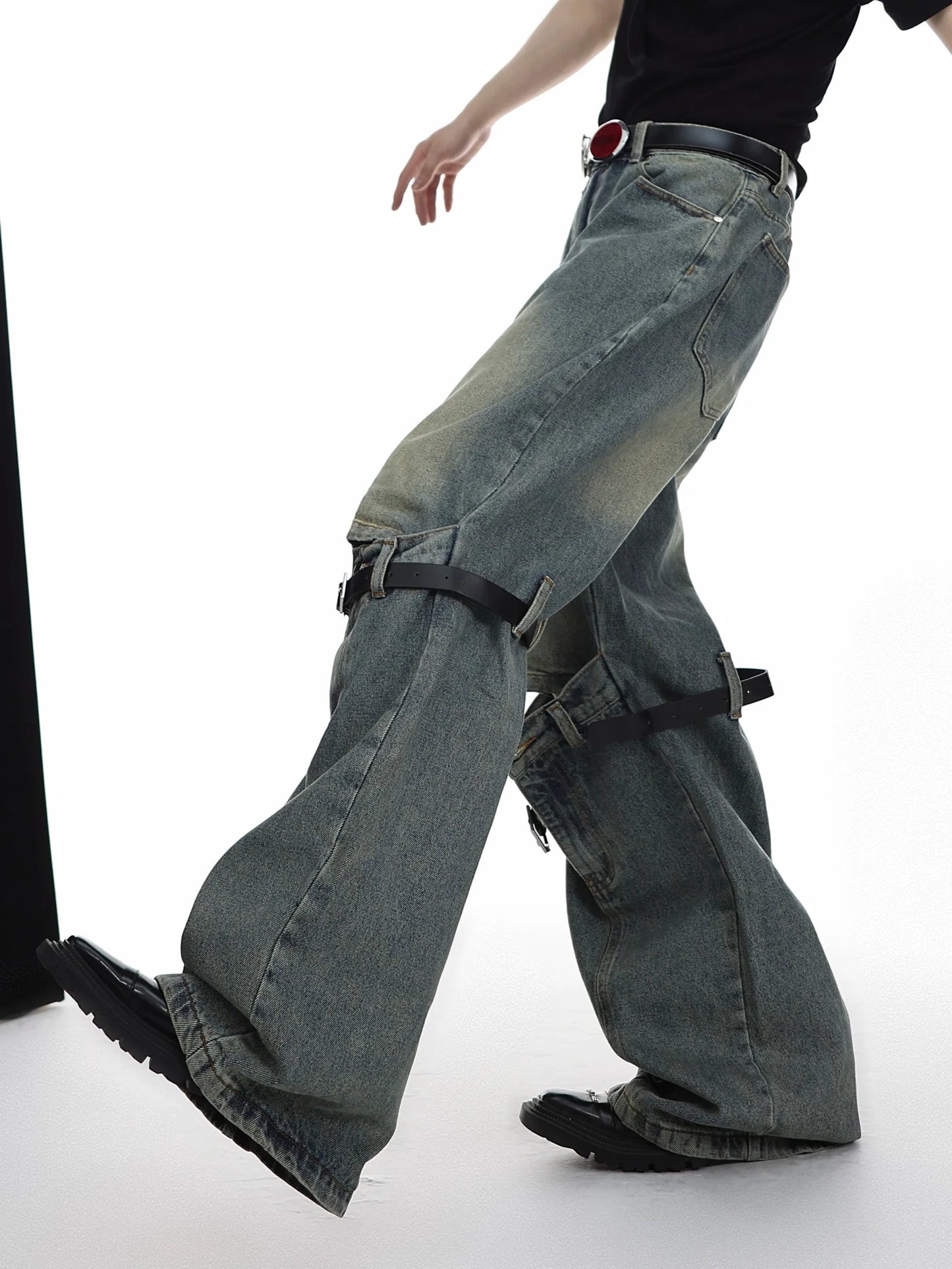 Distressed Wide-Leg High-Waist Jeans with Cut Out - Belt Spliced