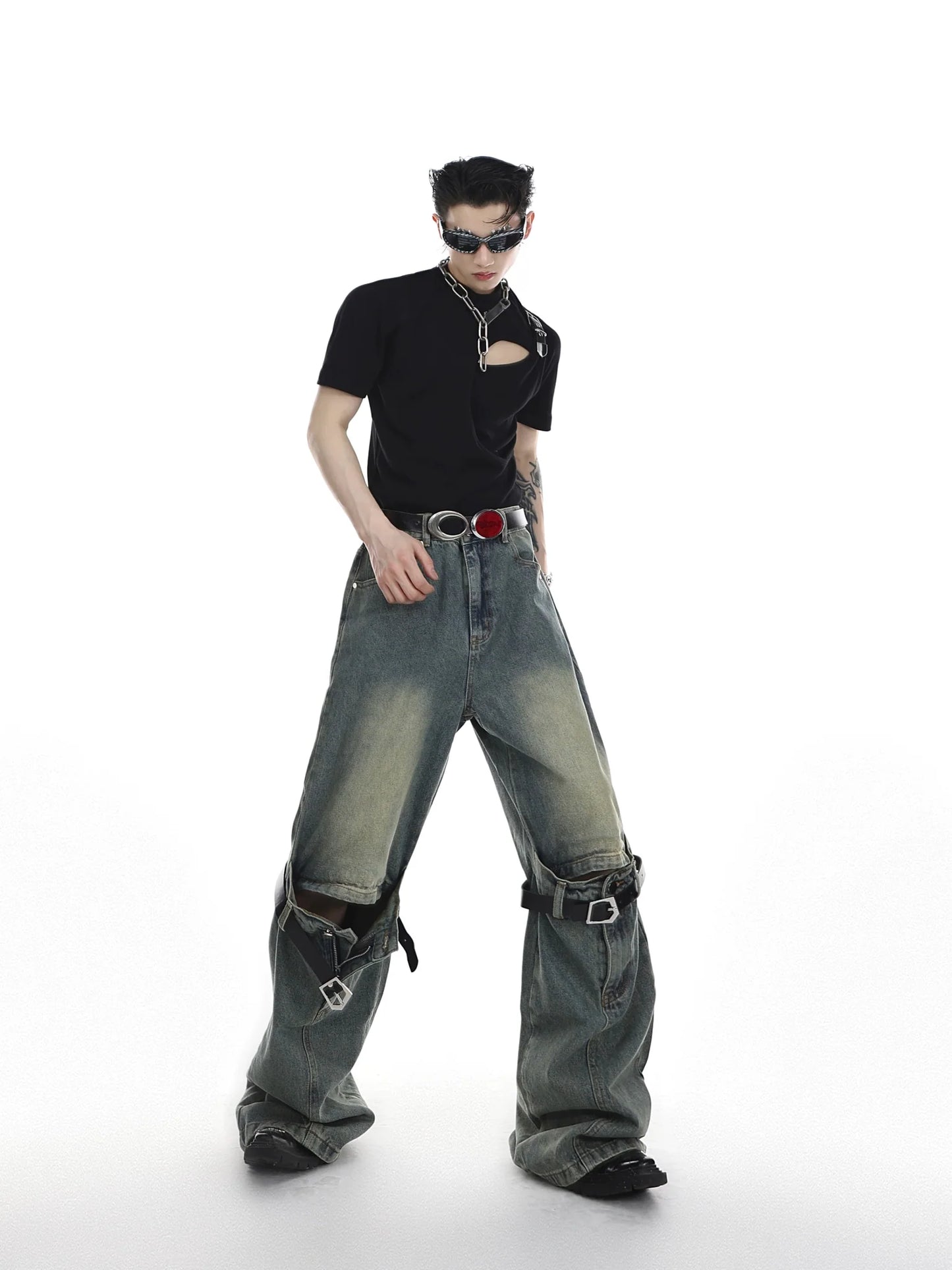 Distressed Wide-Leg High-Waist Jeans with Cut Out - Belt Spliced