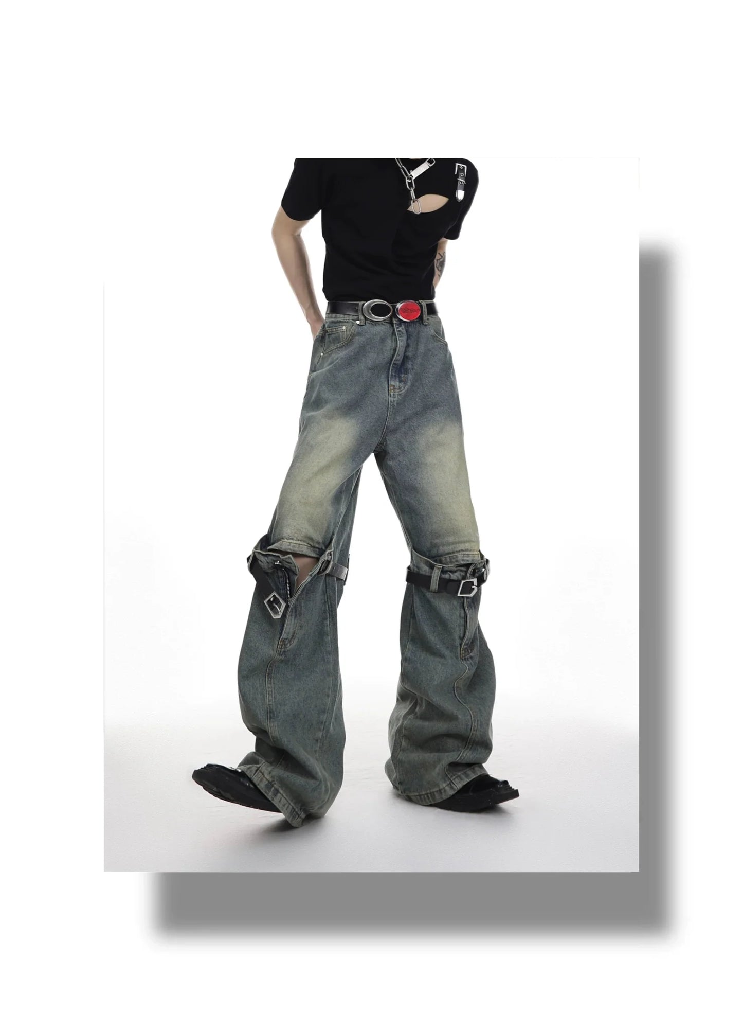 Distressed Wide-Leg High-Waist Jeans with Cut Out - Belt Spliced