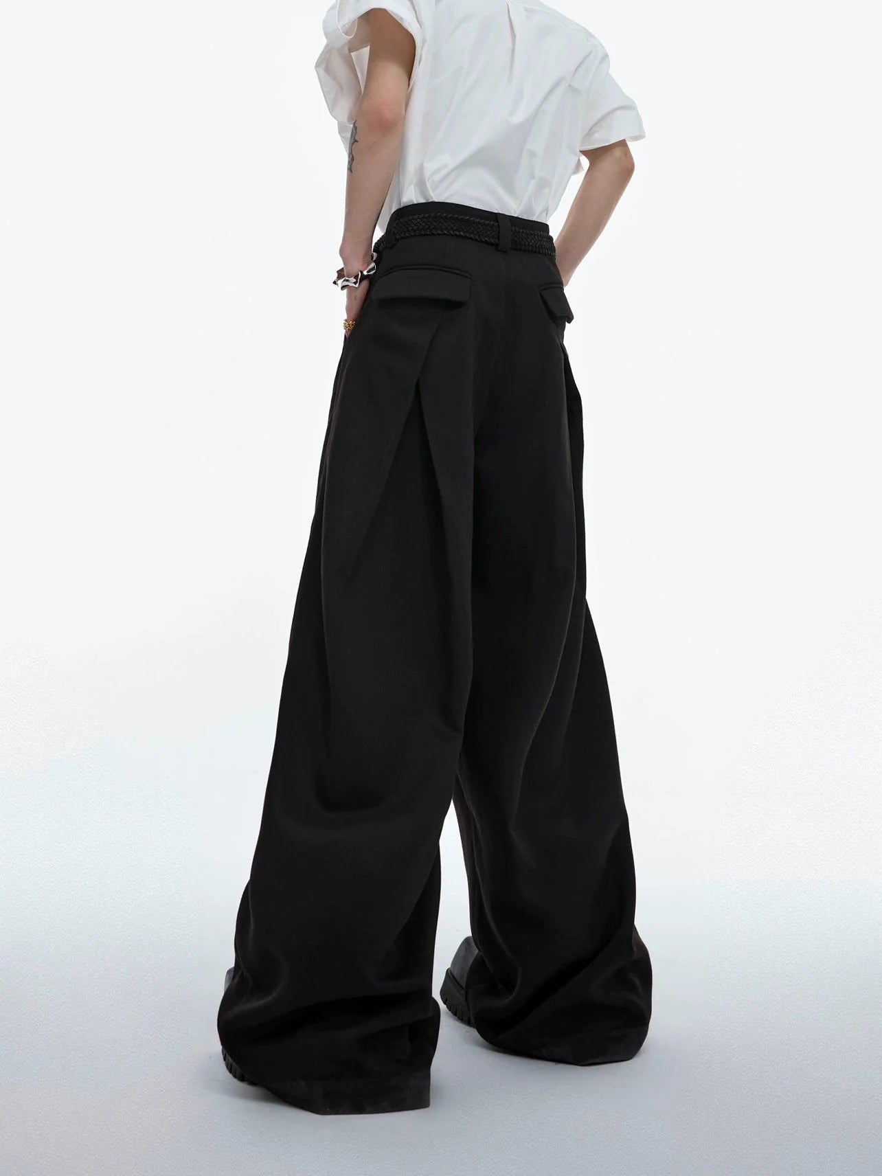 Drawstring Pleated Twill Loose Fit Casual Pants with Deconstructed Design