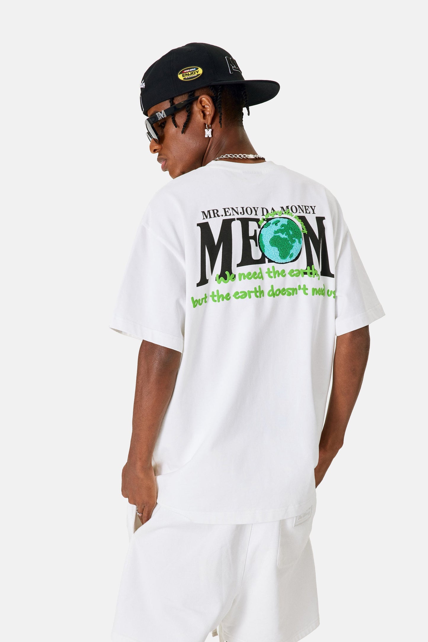 MEDM EARTH 로고 티셔츠 