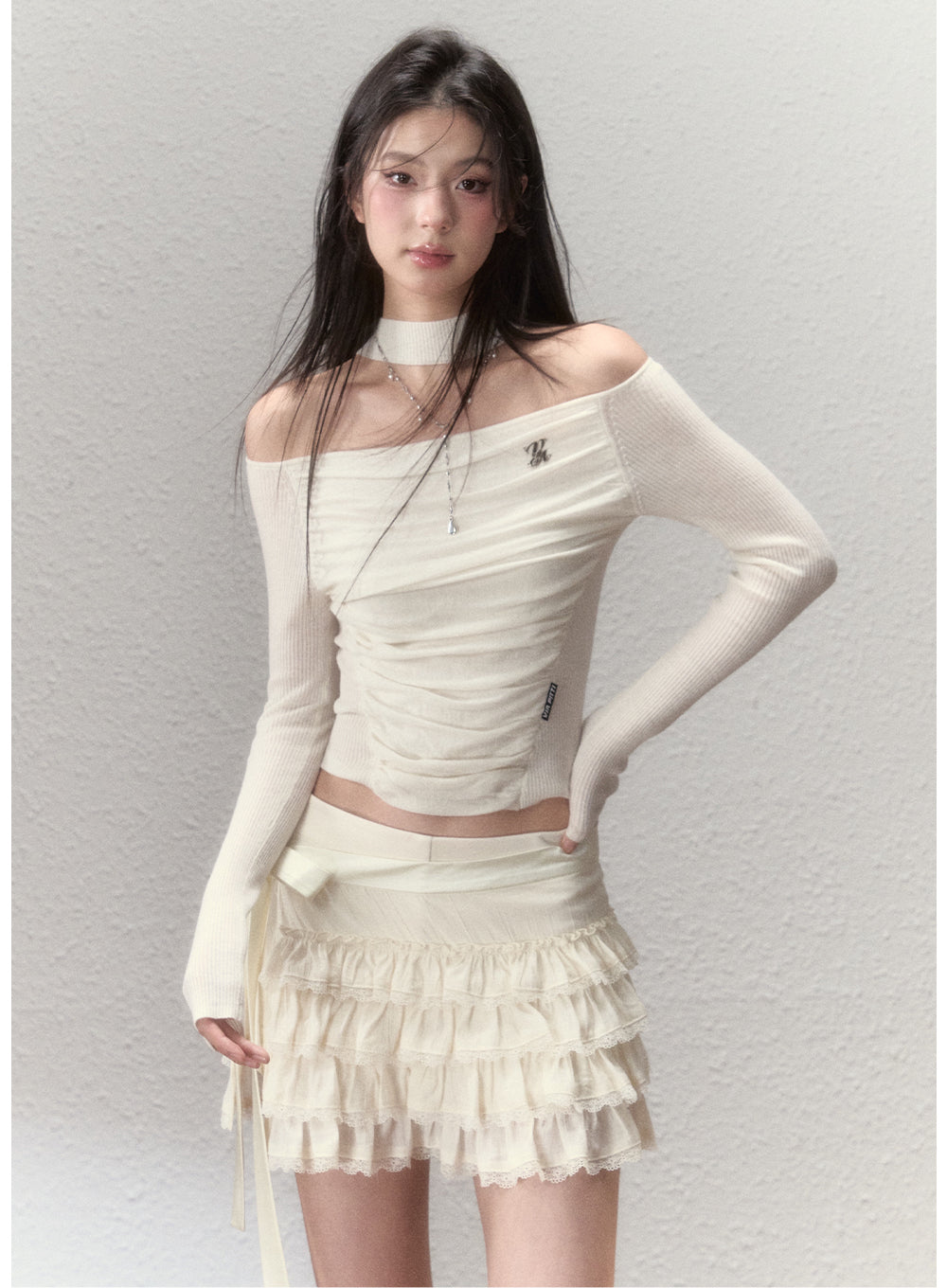 Chocker Neck Off-Shoulder Pleated Knit Top