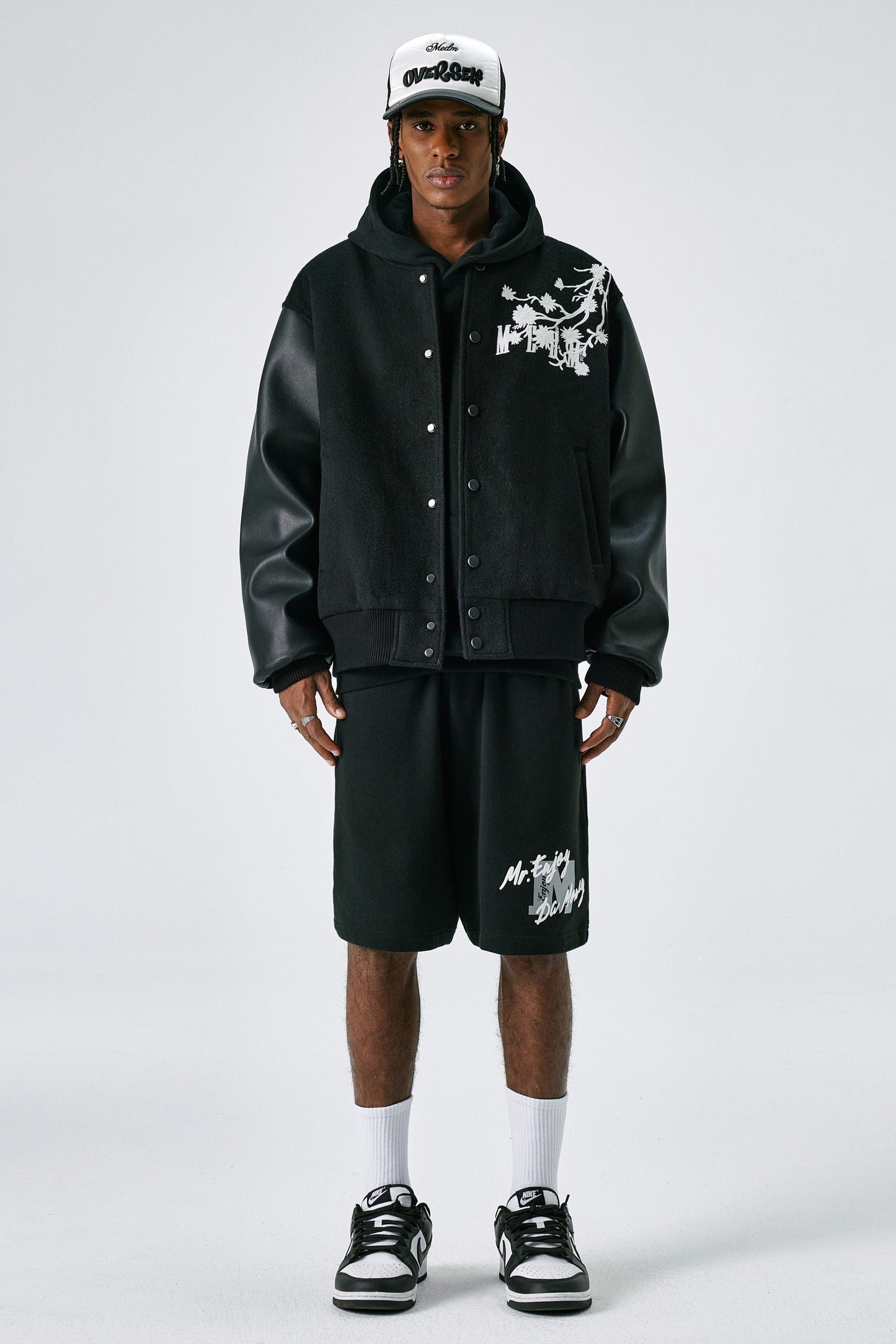 MEDM 자수 데이지 바시티 재킷