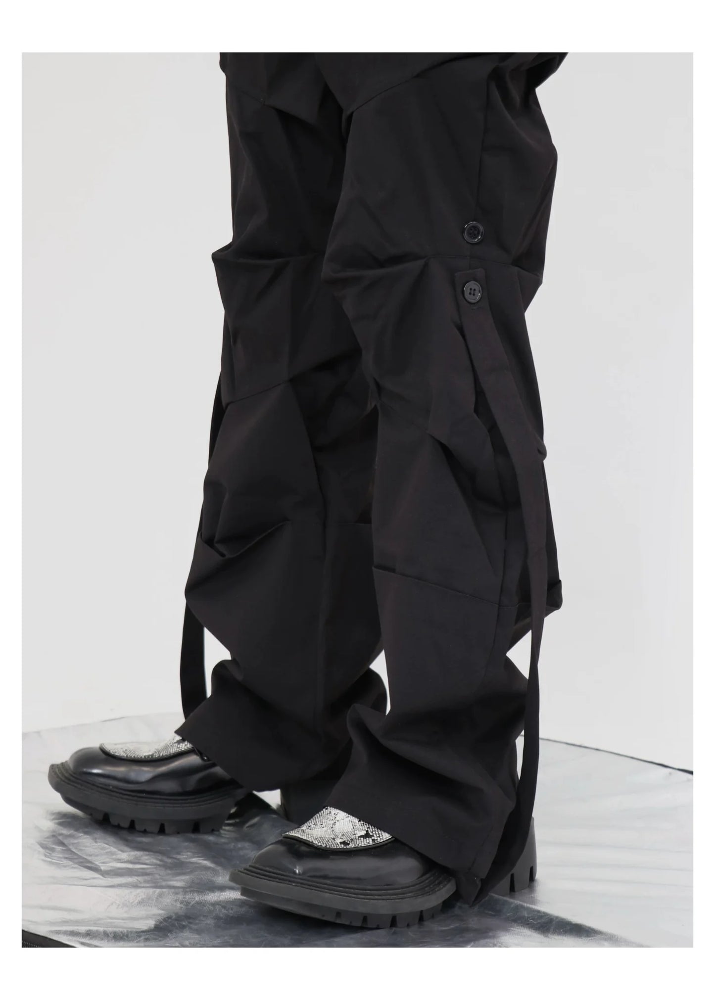 Gothic Pleated Cargo Pants with Streamer Detail in Wide-Leg Design