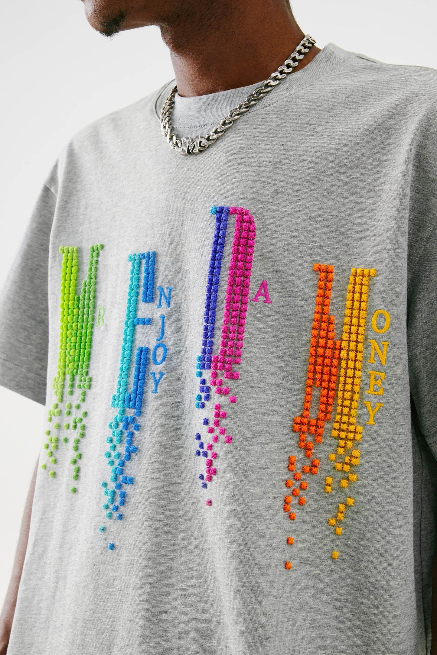 MEDM 보석 자수 티셔츠