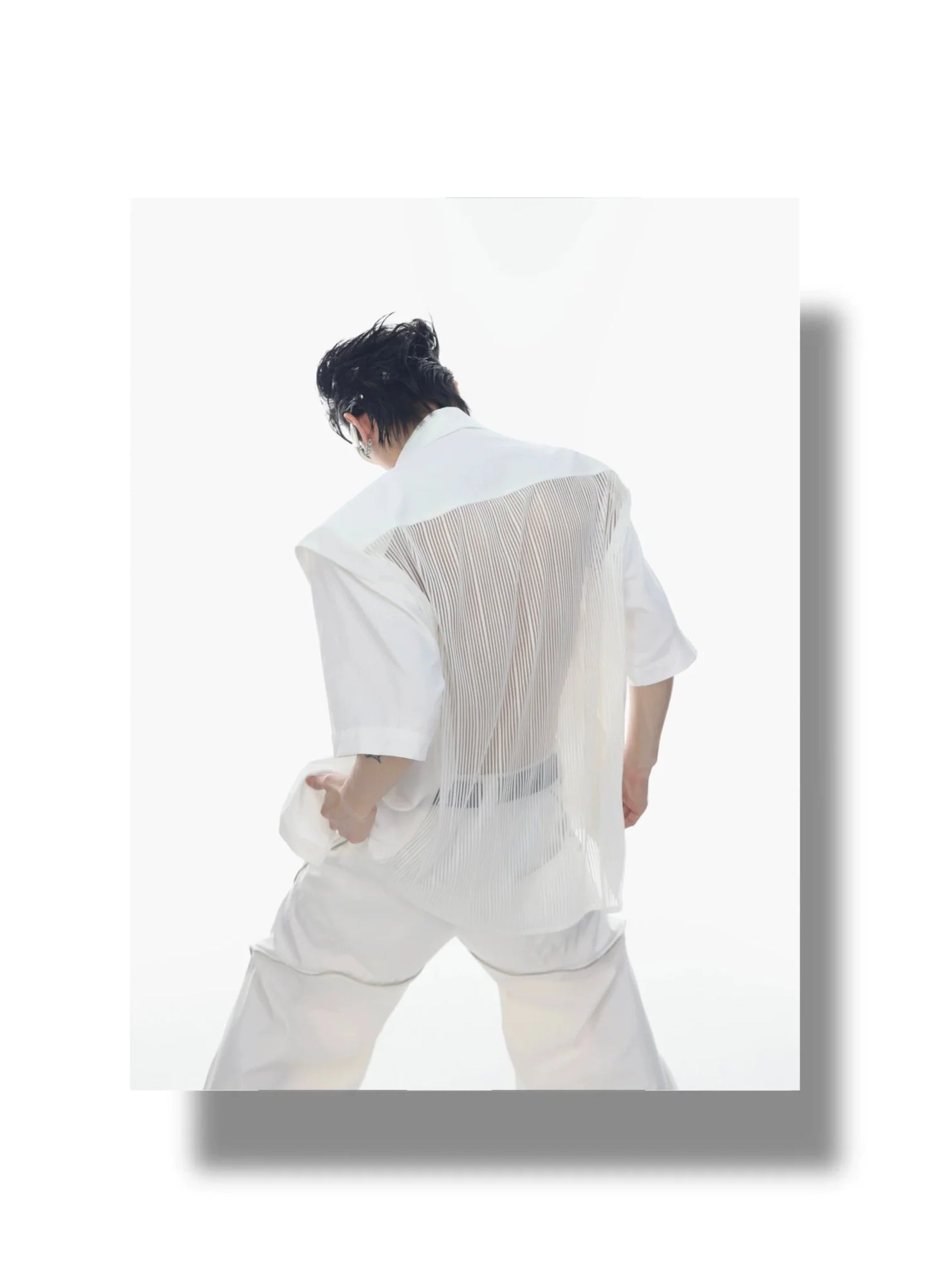 Innovative Asymmetrical Mesh Double-Layer Shirt with Metal Airplane Clasp