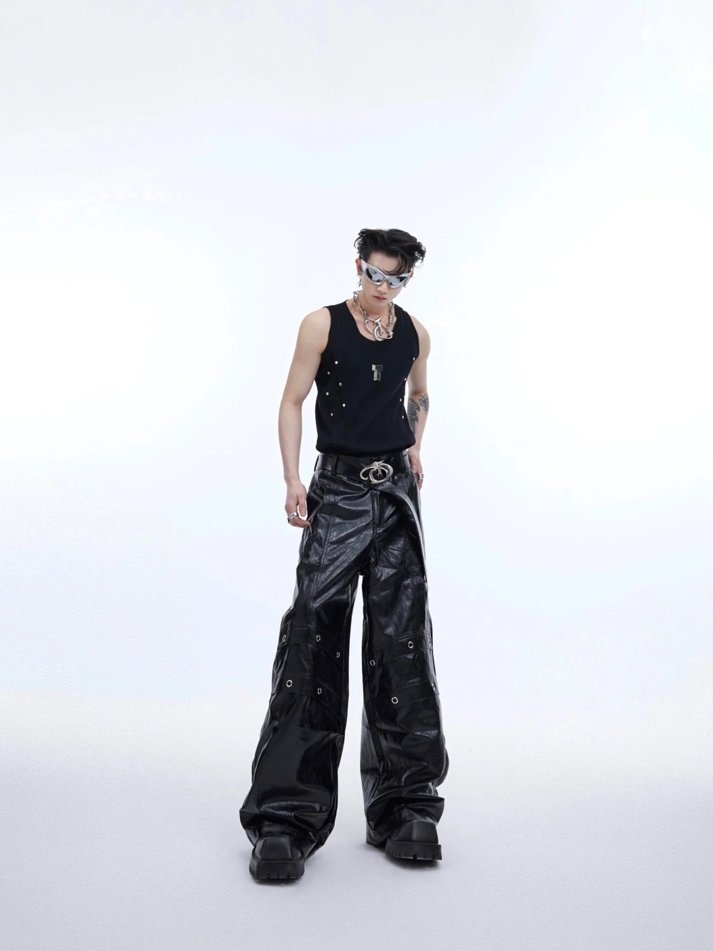 Men's Punk Sports Slim-Fit Tank Top with Metallic Accents & Line Pleated