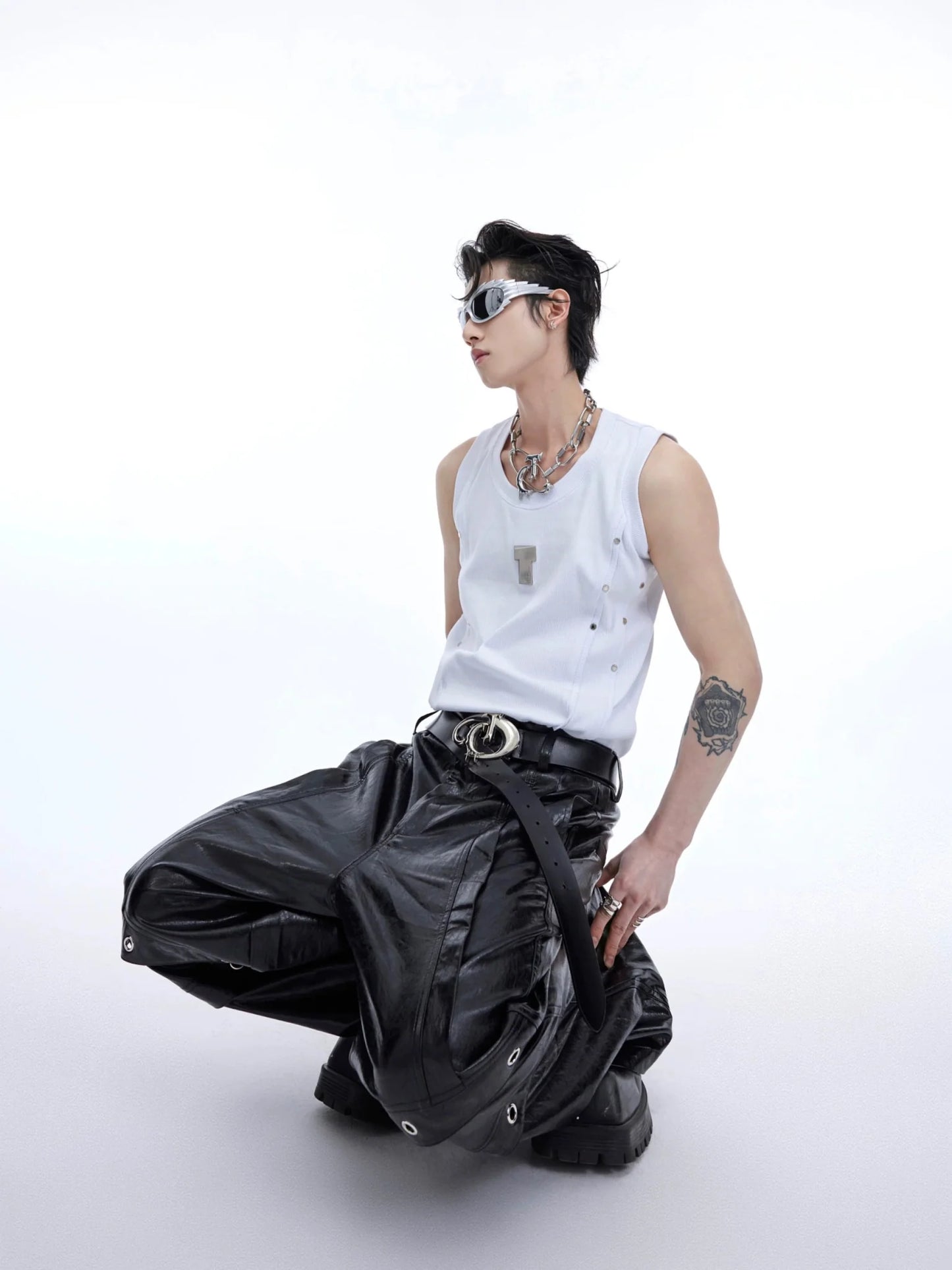 Men's Punk Sports Slim-Fit Tank Top with Metallic Accents & Line Pleated