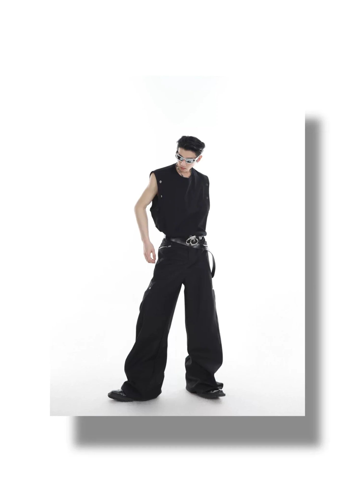 Men's Streetwear Sporty Loose-Fit Tank Top with Metal Button Accents