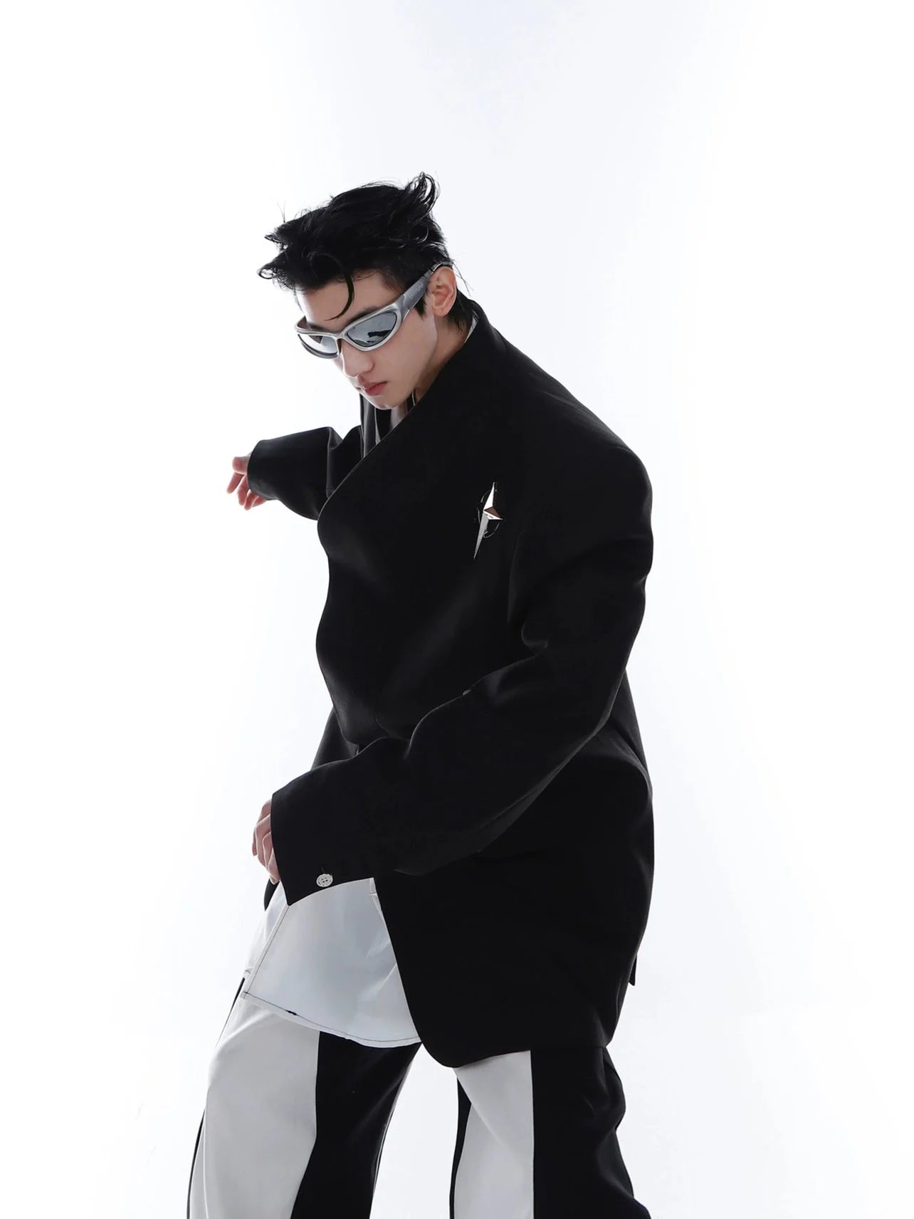 Metallic Detail Collarless Shoulder-Padded Blazer | Loose-Fit Jacket