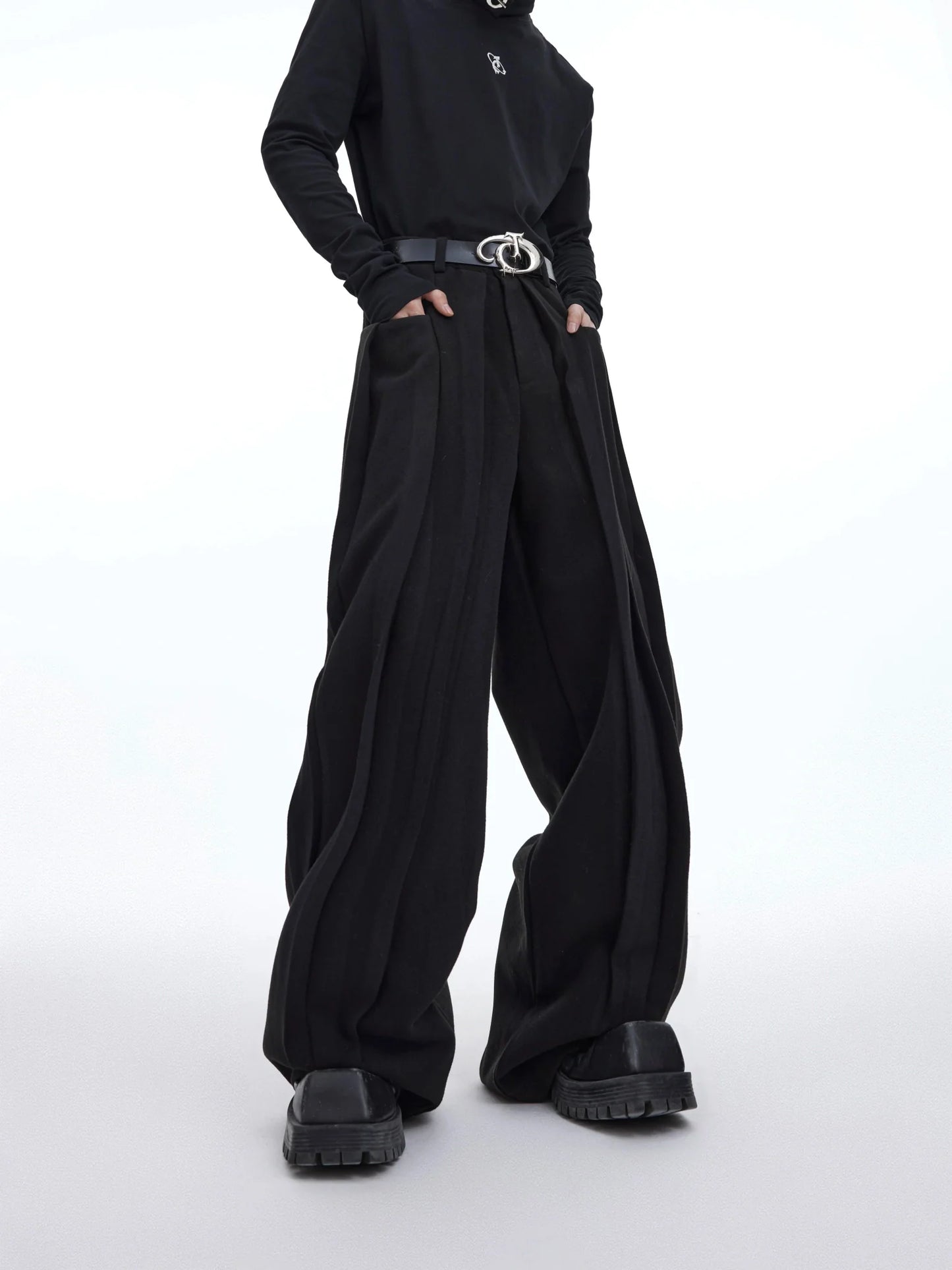 Minimalist Pleated Woolen Casual Pants with Loose Drape and Versatile Style