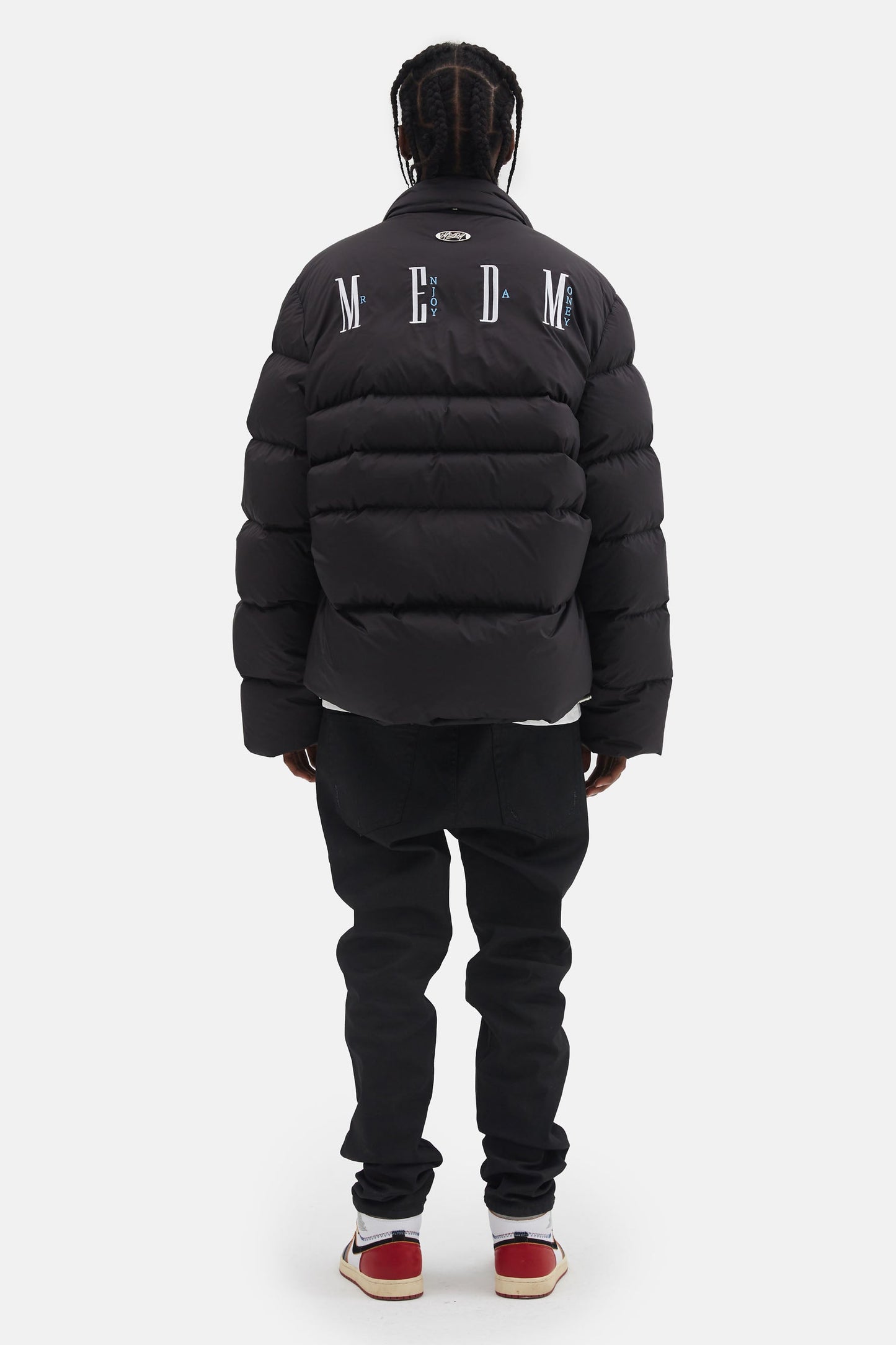 MEDM 자수 로고 푸퍼 재킷