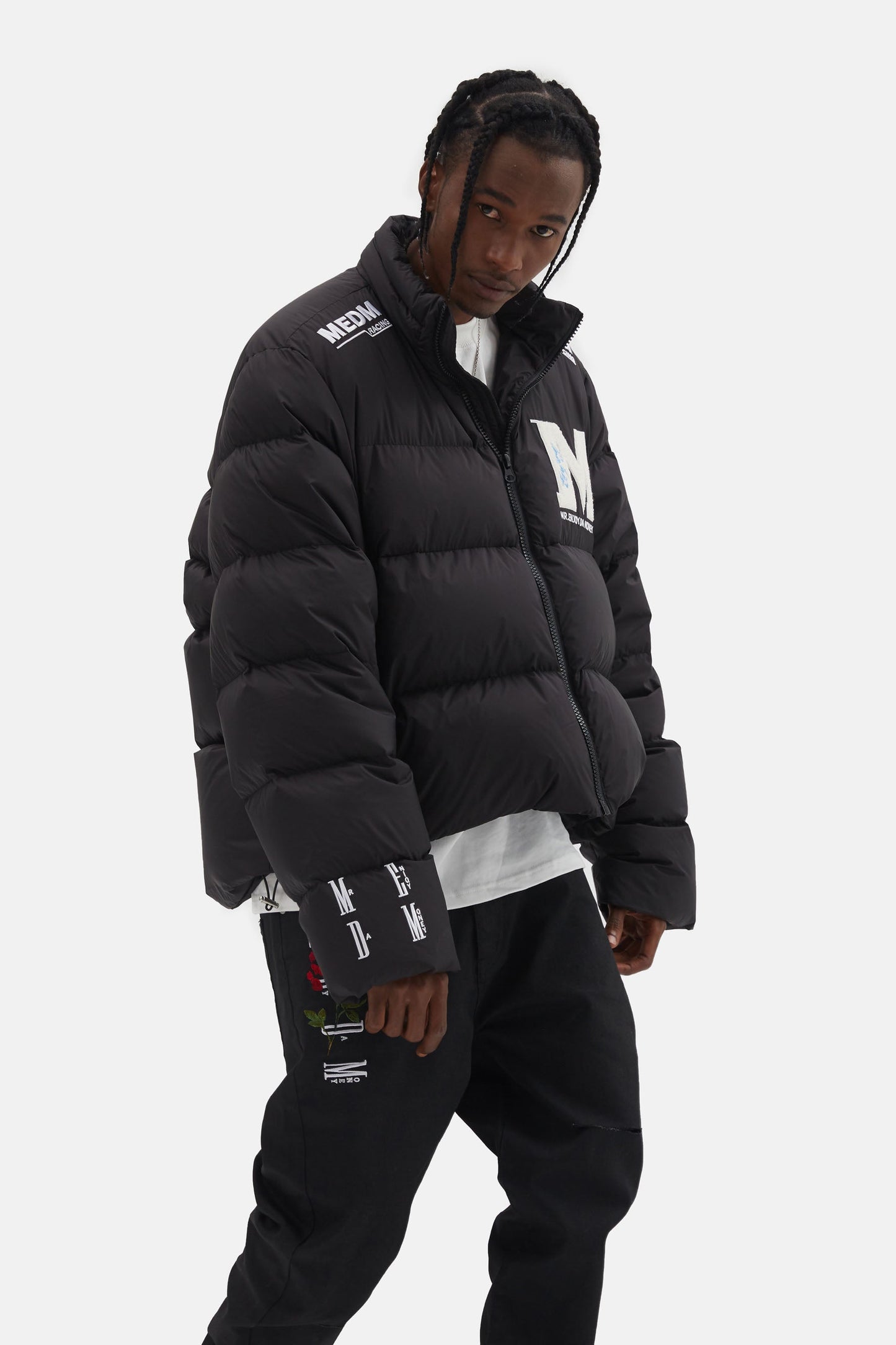 MEDM 자수 로고 푸퍼 재킷