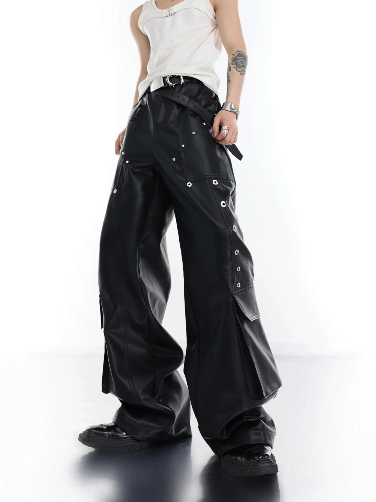 punk-wide-leg-leather-trousers punk-wide-leg-leather-trousers