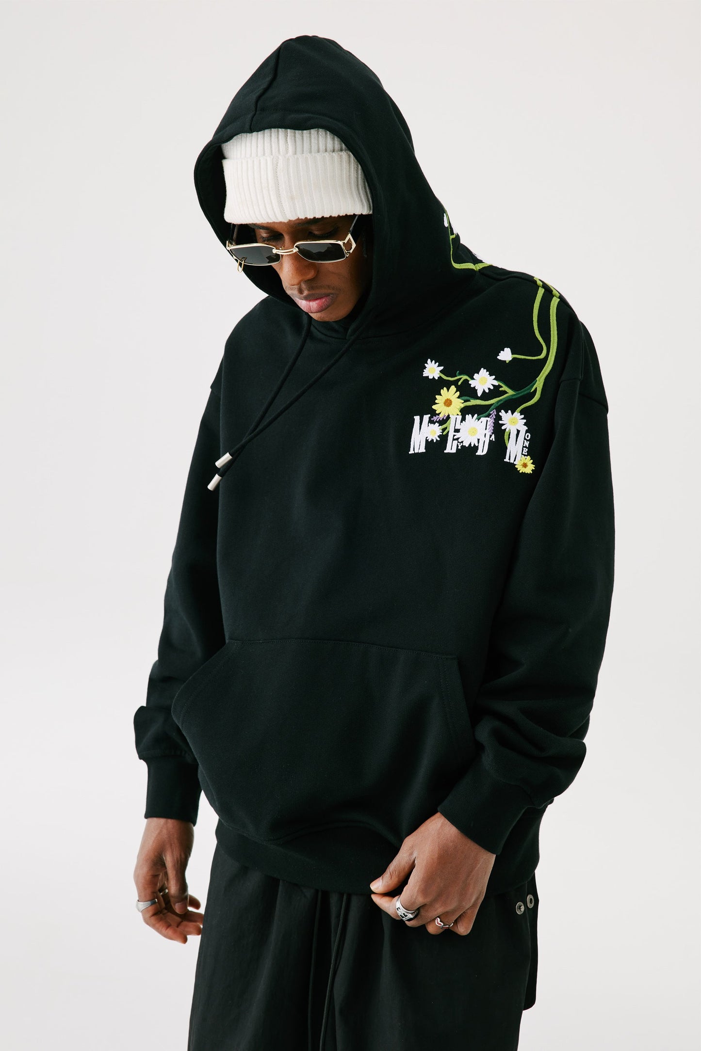 MEDM 자수 꽃무늬 후디