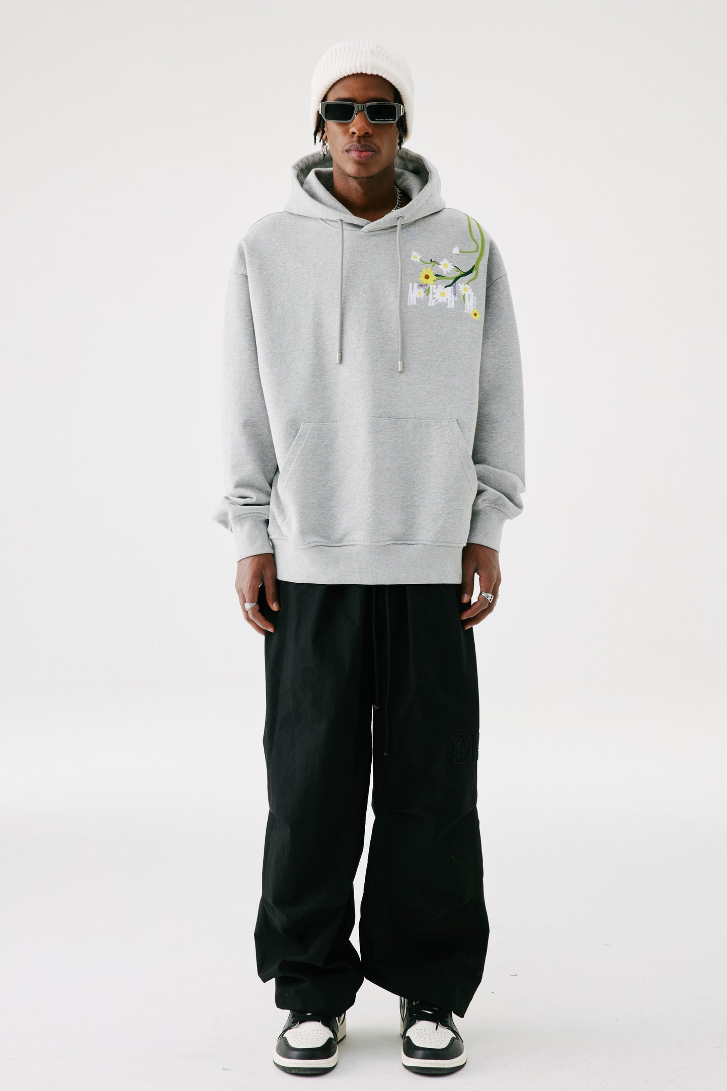 MEDM 자수 꽃무늬 후디