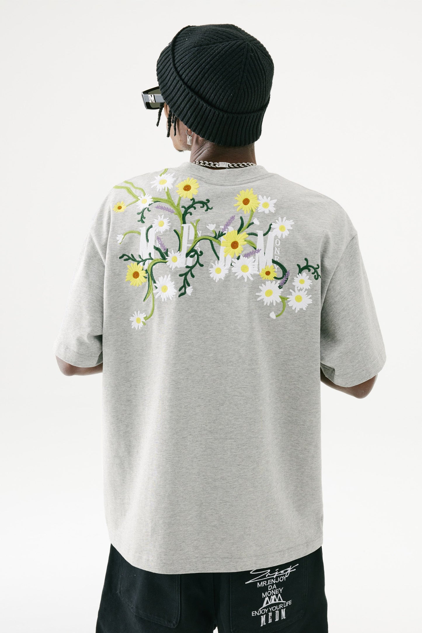 MEDM 자수 플로럴 티셔츠