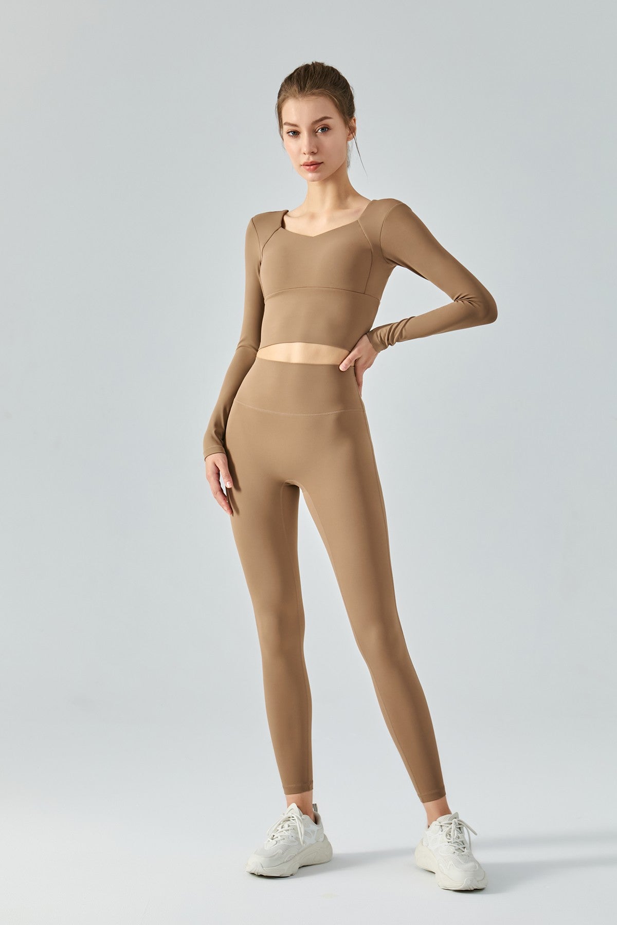 긴소매 오픈백 크롭 셔츠