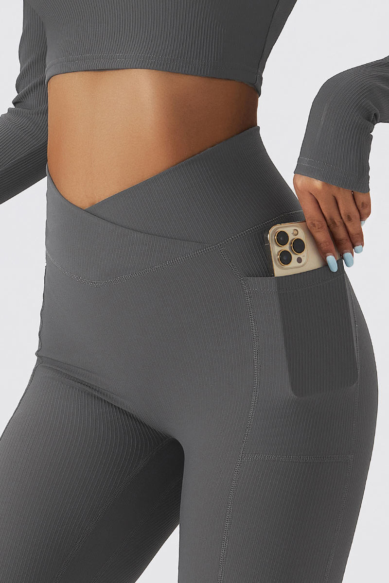 Ribbed V-Cross Leggings with Pockets