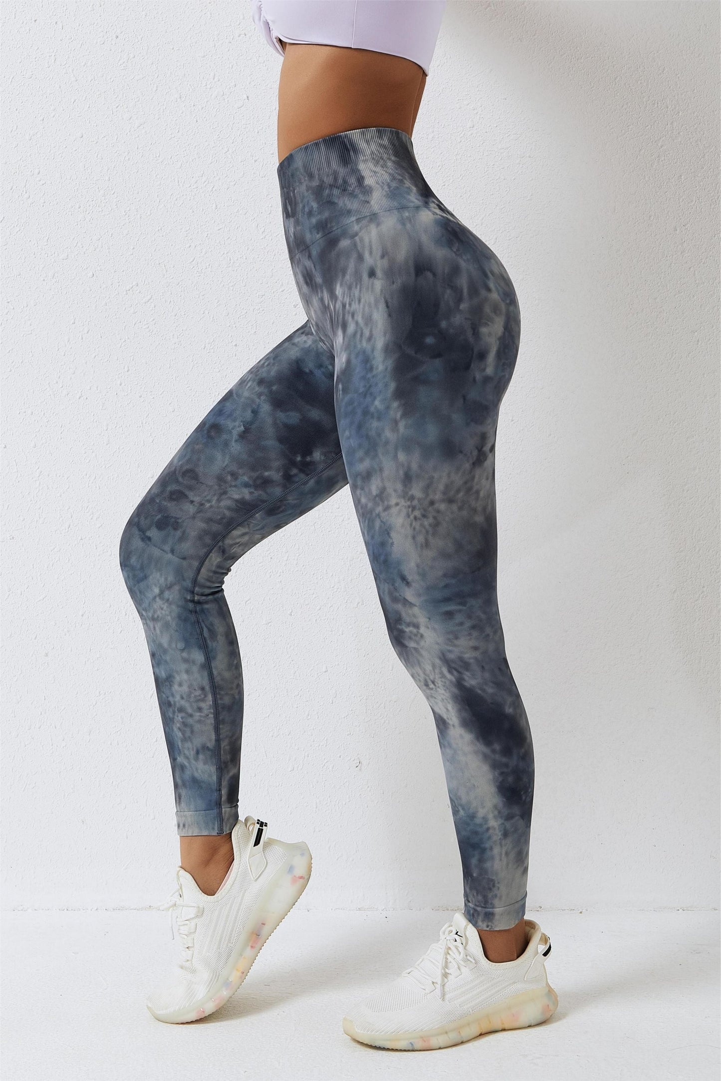 Seamless Tie Dye Scrunch Leggings