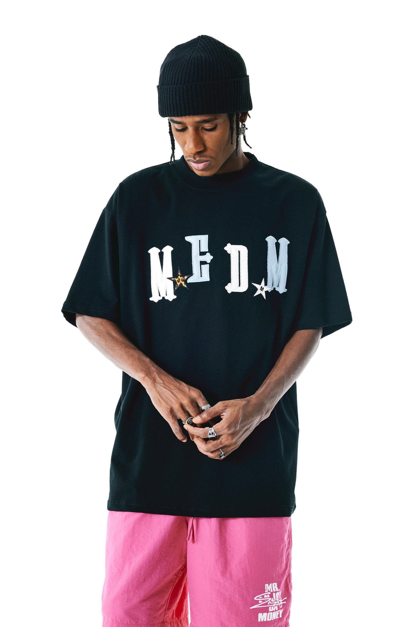 MEDM 가죽 자수 로고 티셔츠