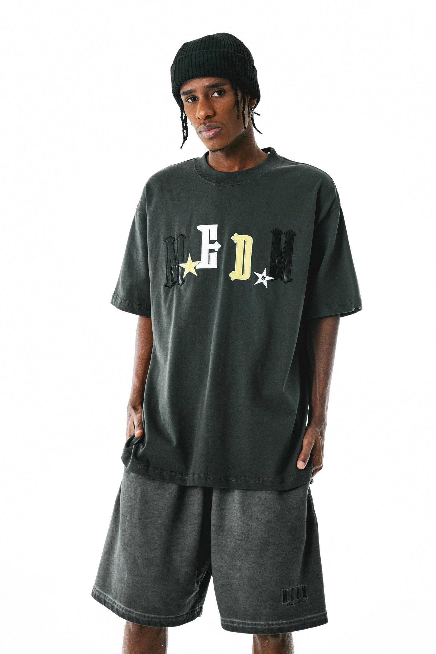 MEDM 가죽 자수 로고 티셔츠