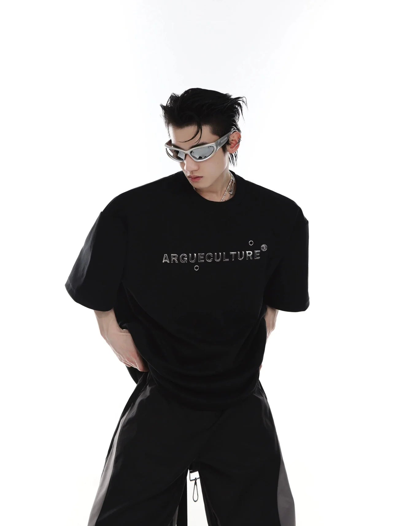 Streetwear Loose Short-Sleeve T-Shirt with Metallic Logo & Tie Detailing