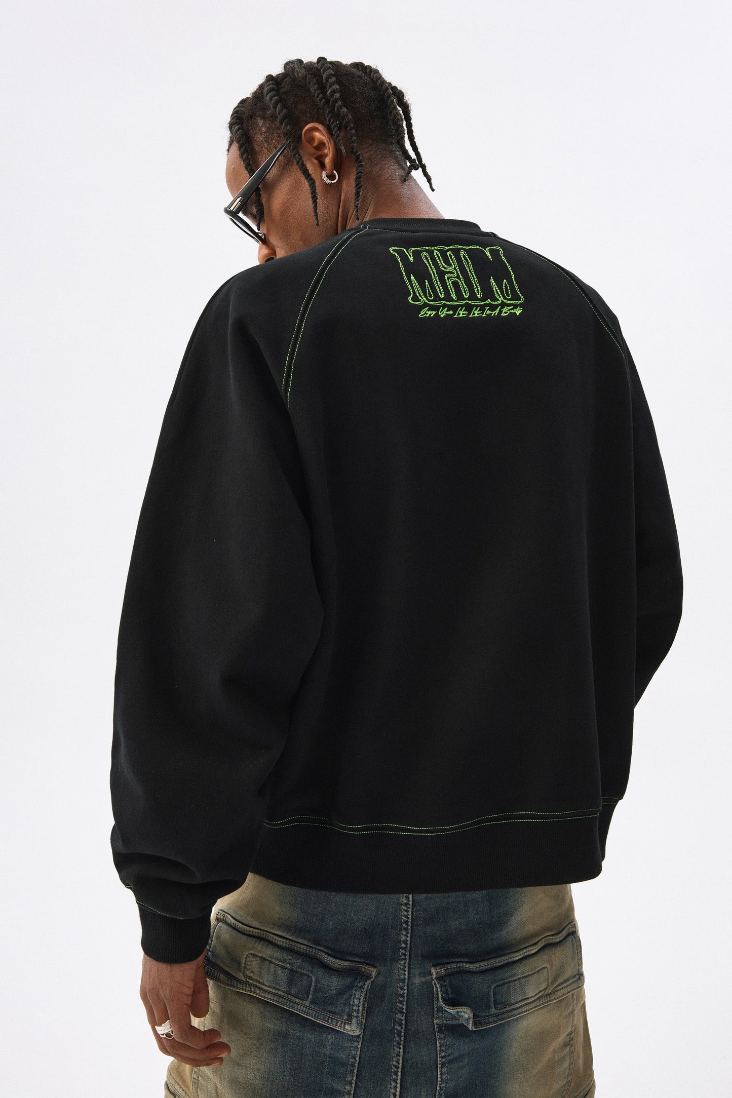 MEDM 래글런 스웨터