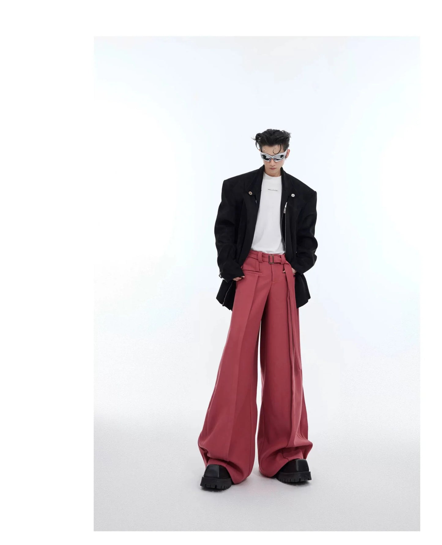 Three-Dimensional Pleated Casual Pants with Belt Design for Spring