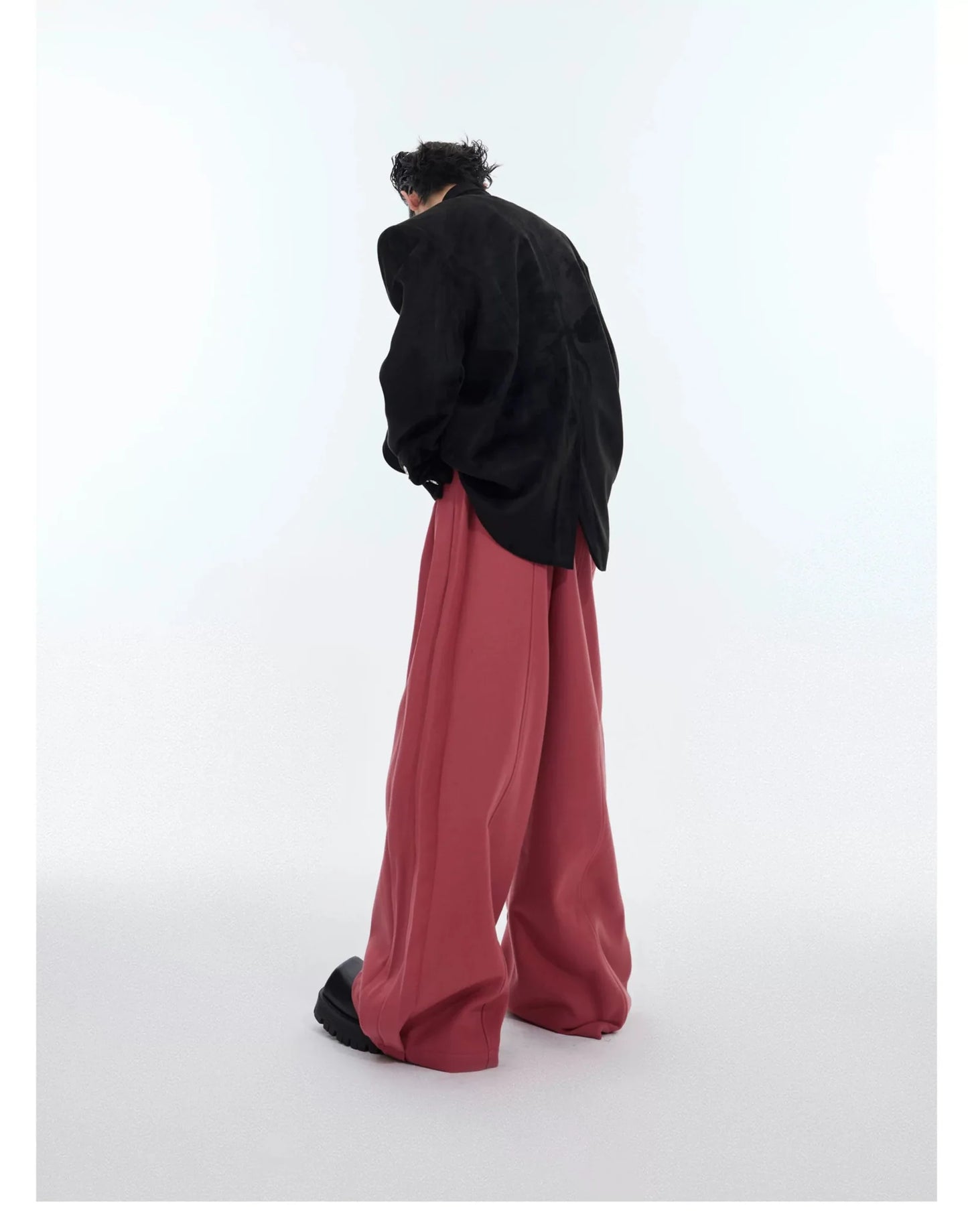 Three-Dimensional Pleated Casual Pants with Belt Design for Spring