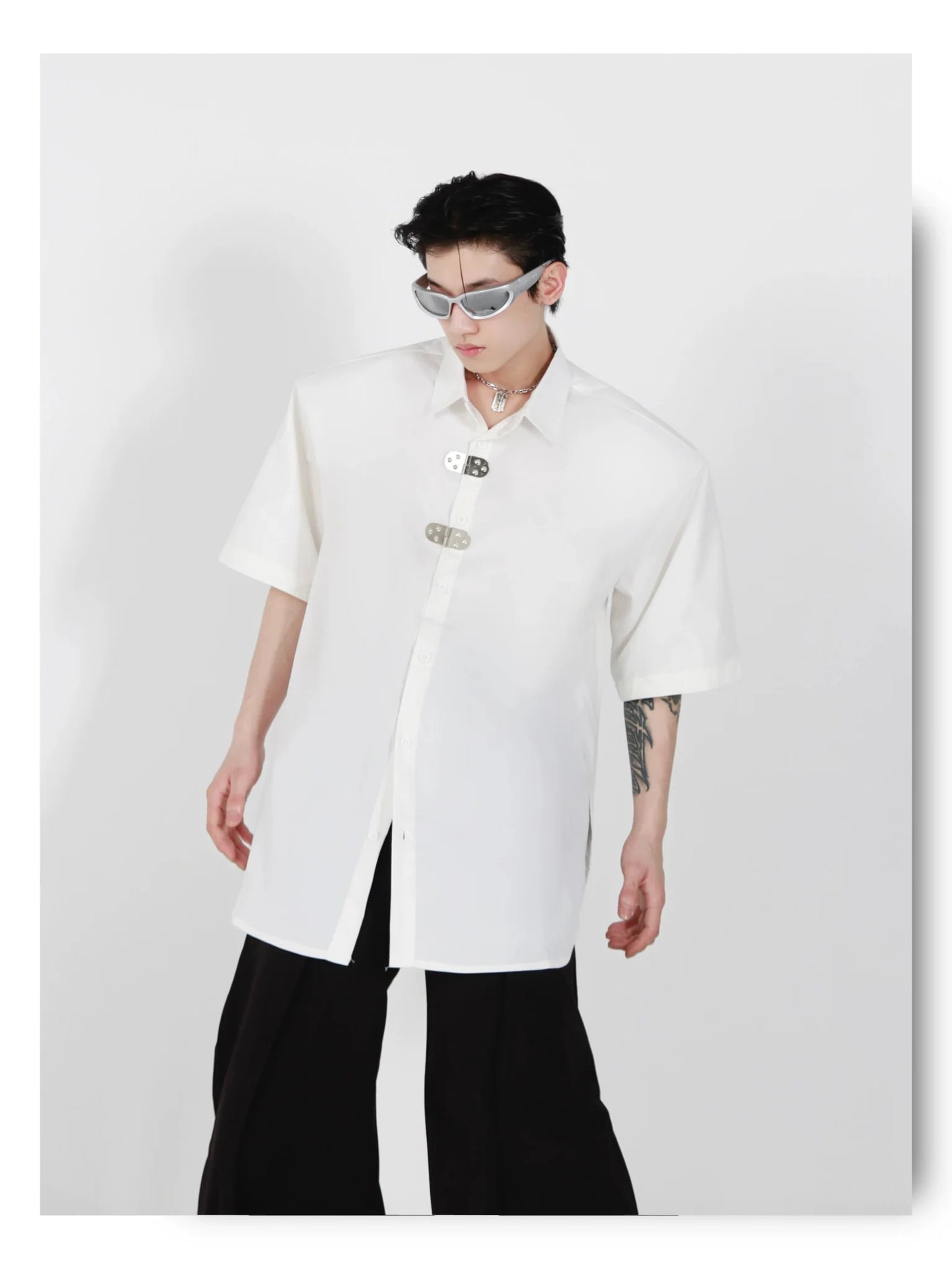 Unique Loose Short-Sleeve Shirt with Metallic Buckle and Shoulder Pads