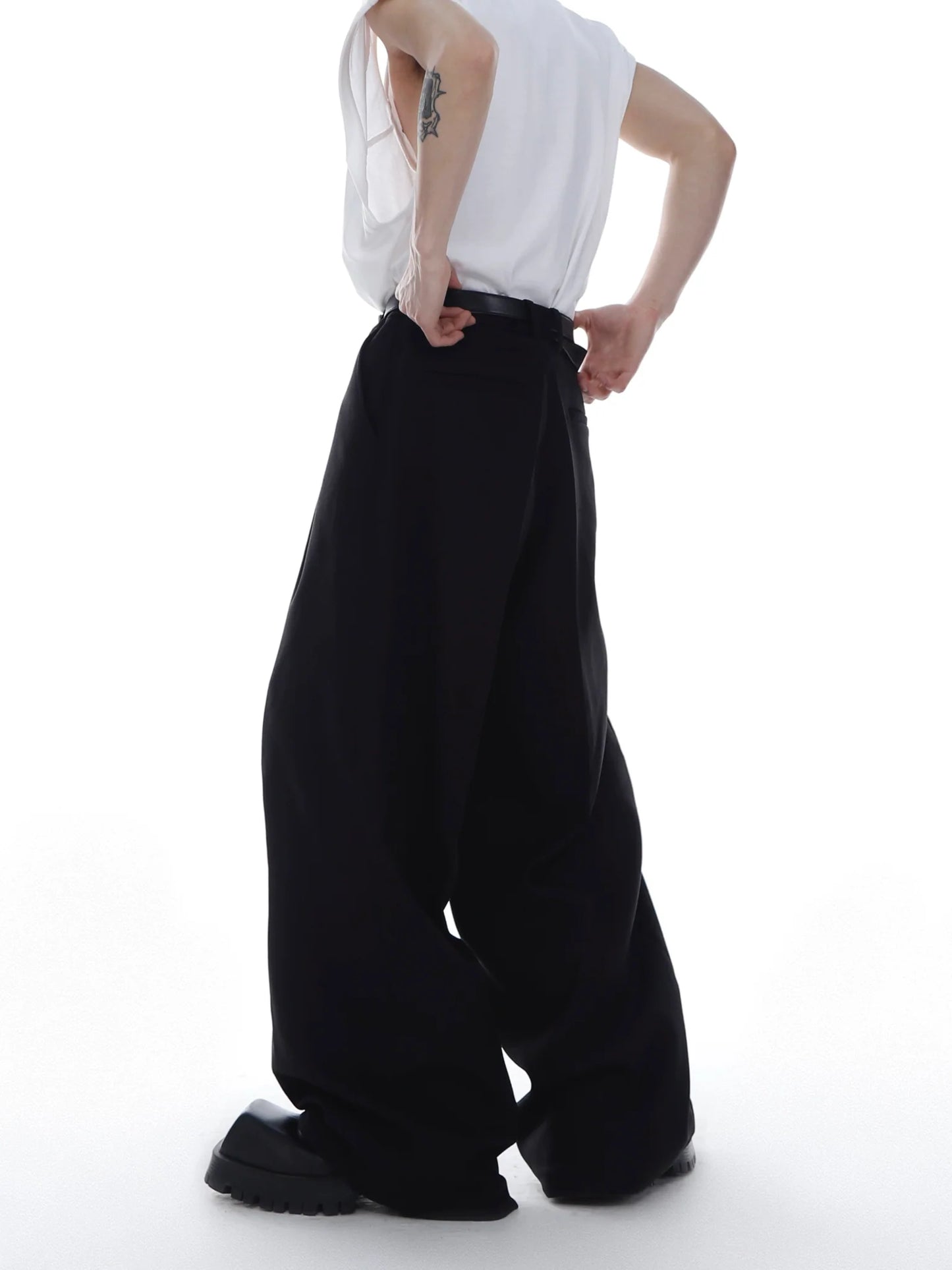 Unisex Twill Pleated Wide-Leg Suit Pants with Casual Minimalism