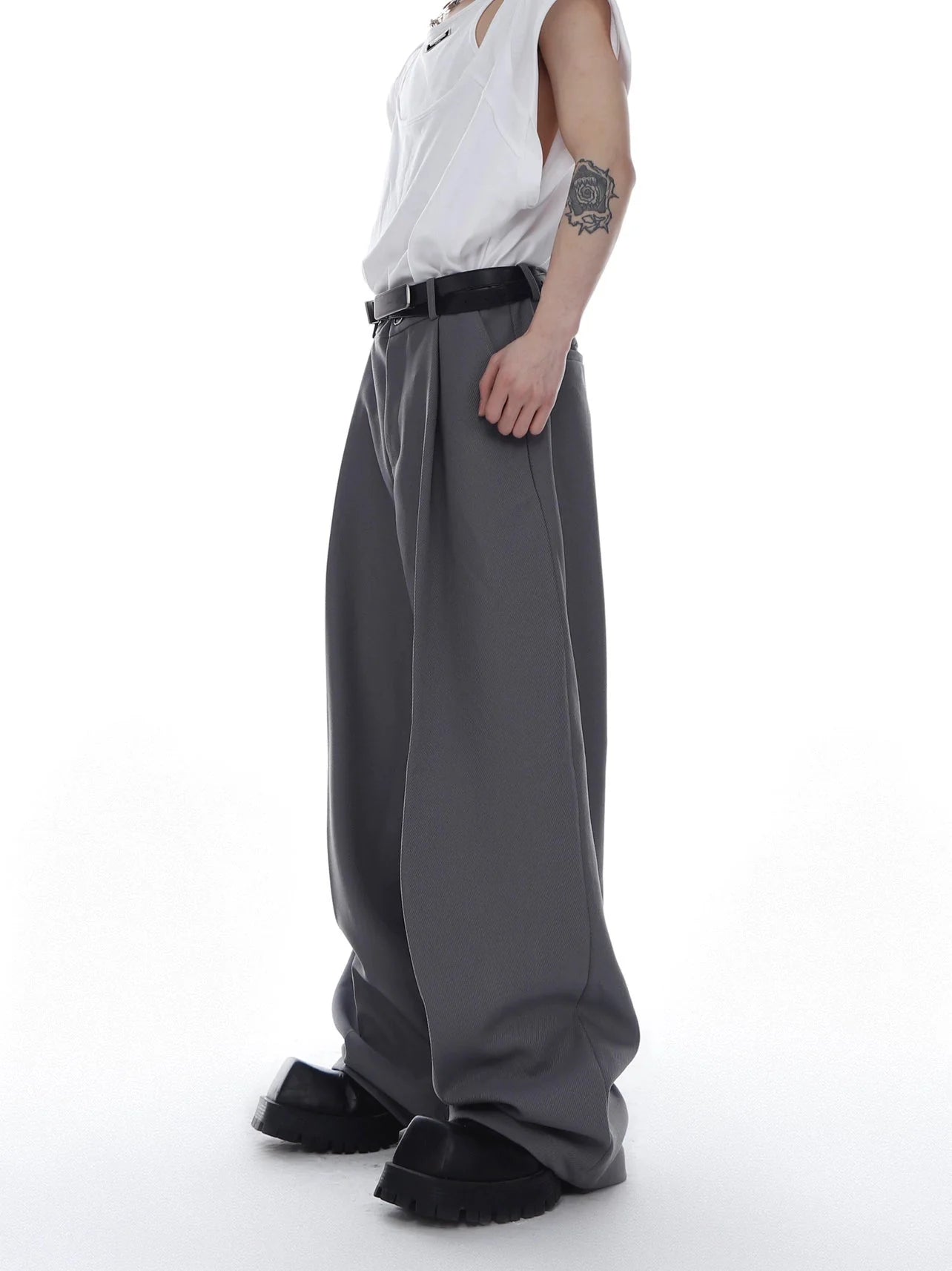 Unisex Twill Pleated Wide-Leg Suit Pants with Casual Minimalism