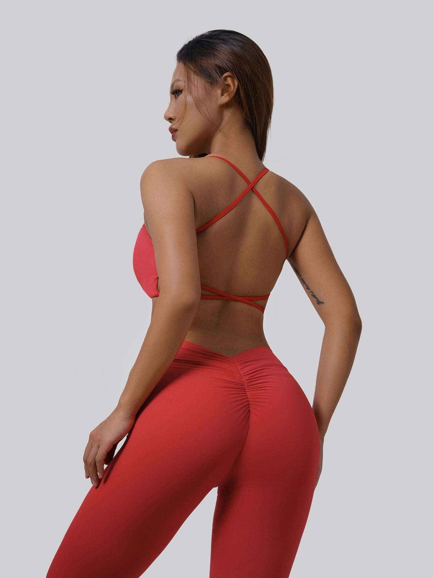 V-Back Scrunch Leggings