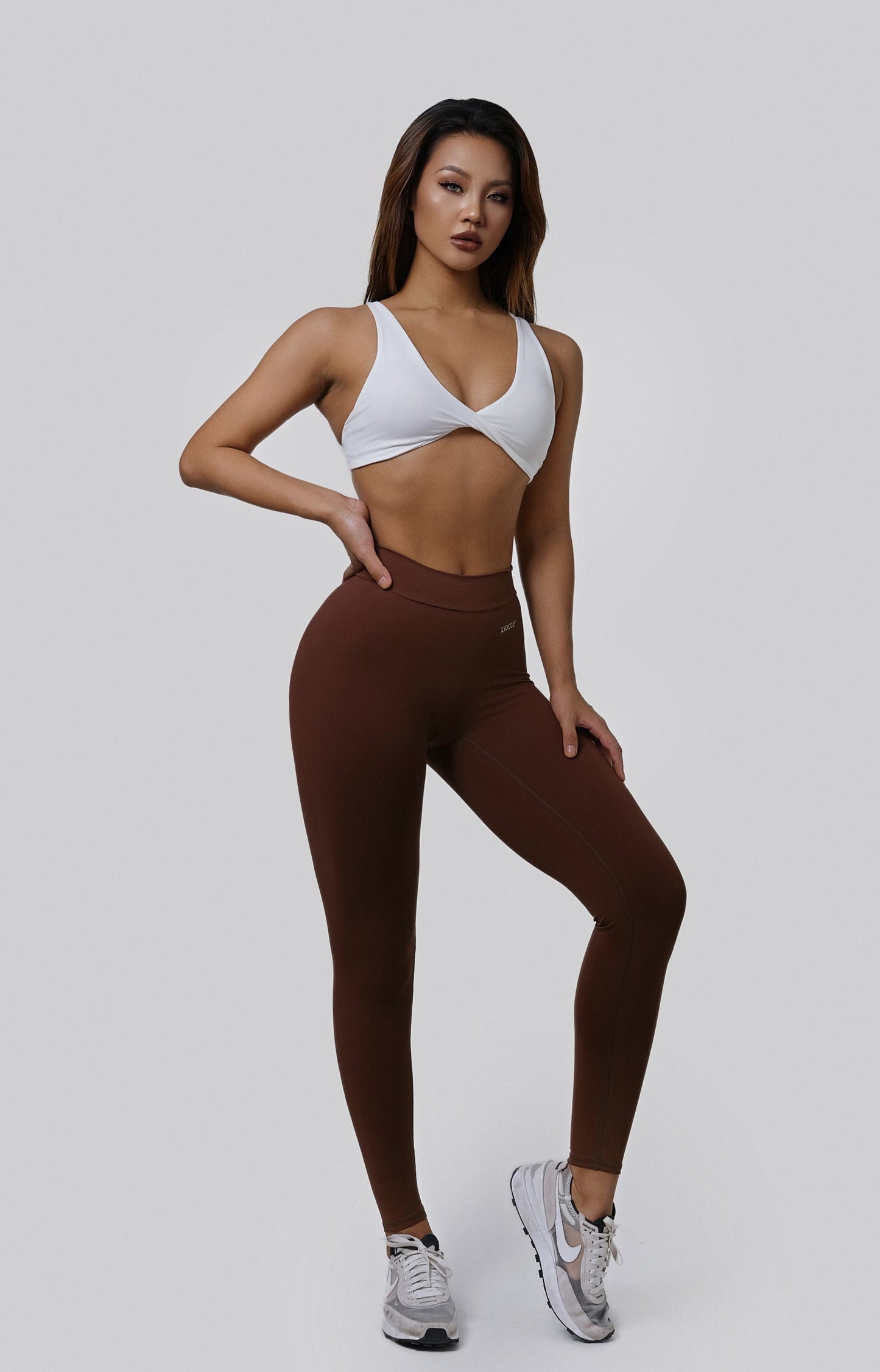 V-Back Scrunch Leggings