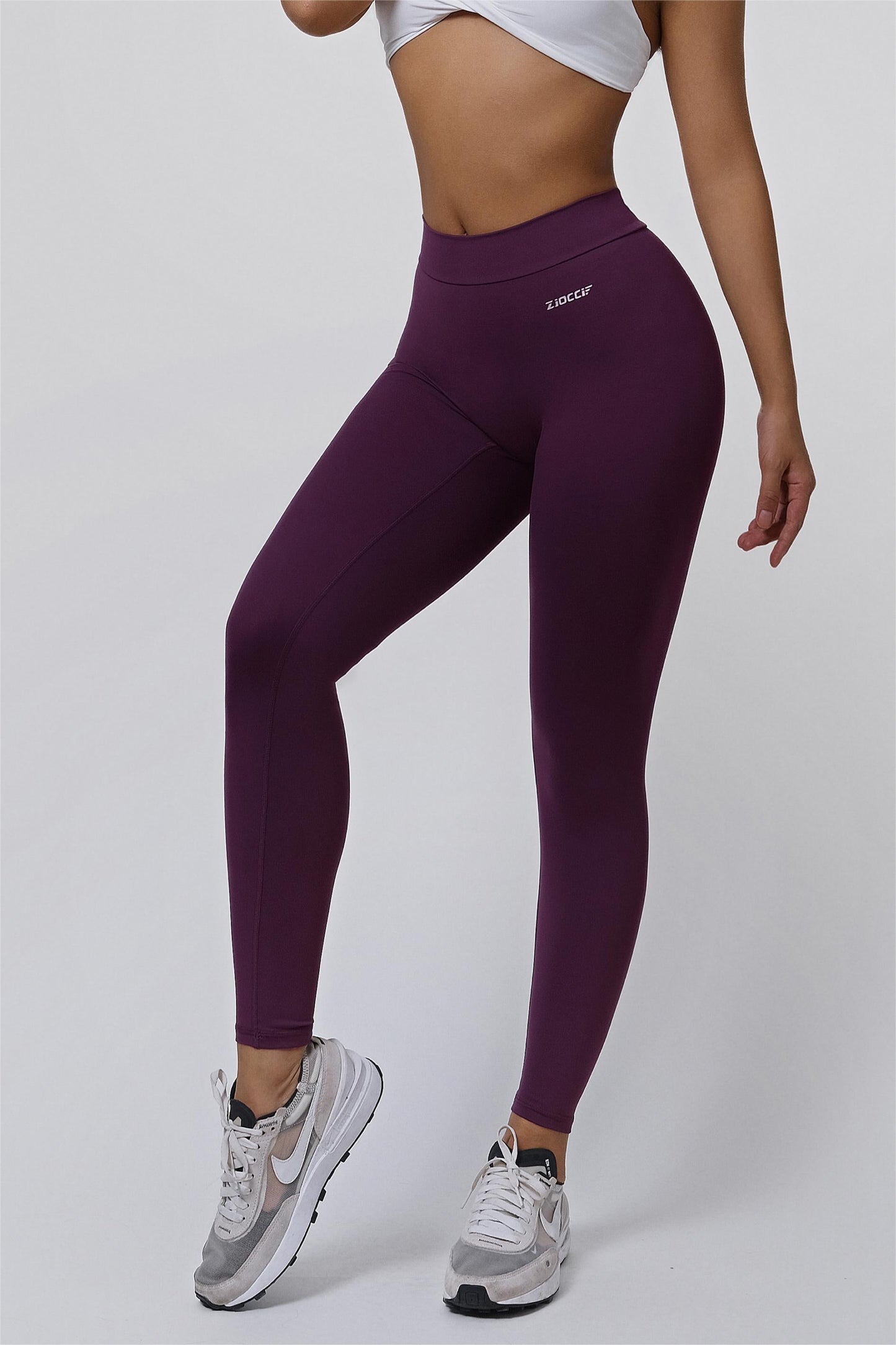 V-Back Scrunch Leggings