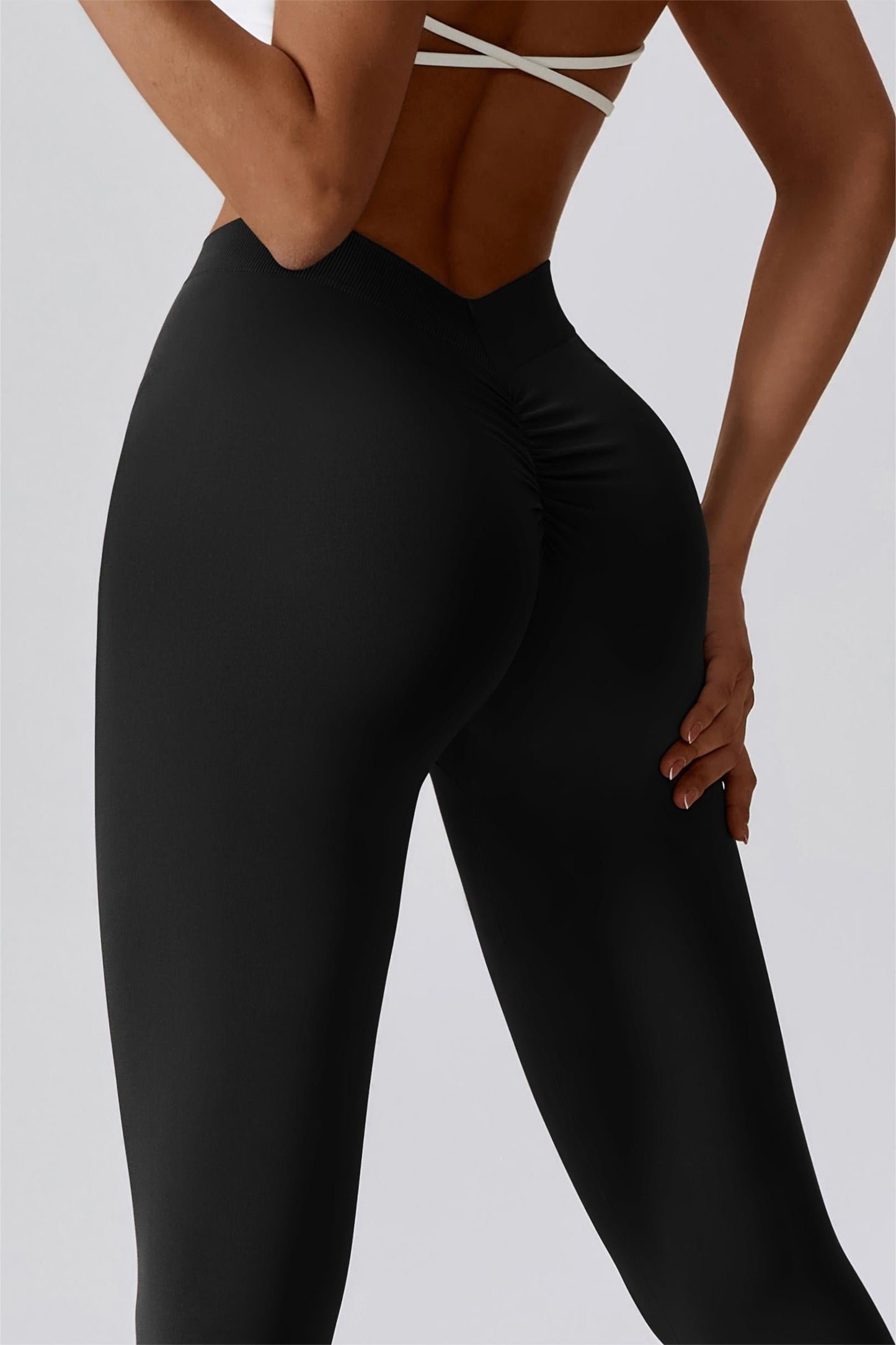 V-Back Seamless Scrunch Butt Leggings