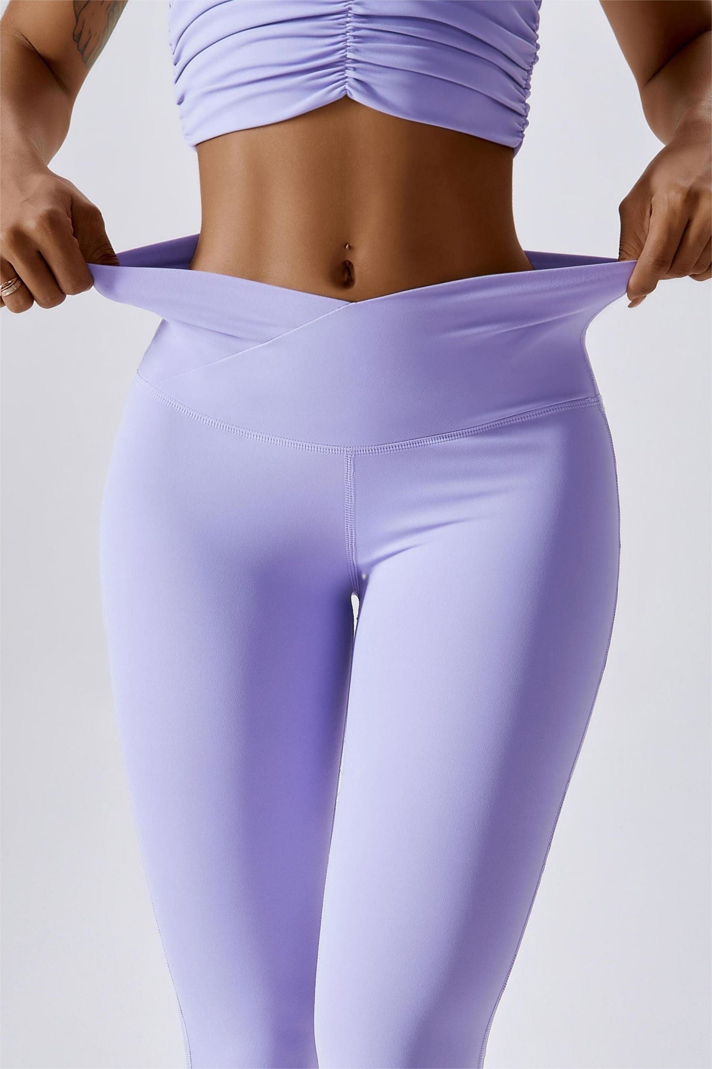 V-Waist Butt-Sculpting Leggings