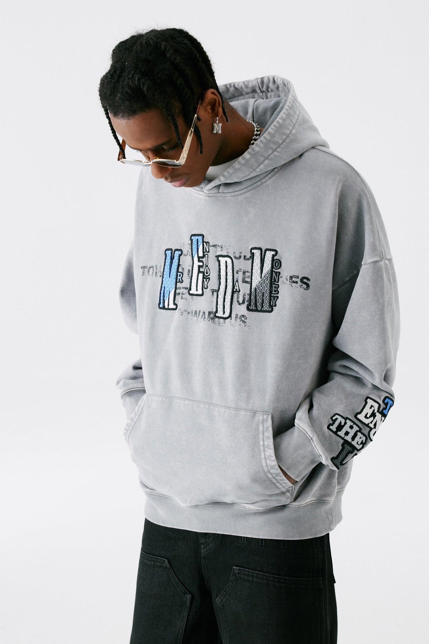 MEDM 자수 로고 후디