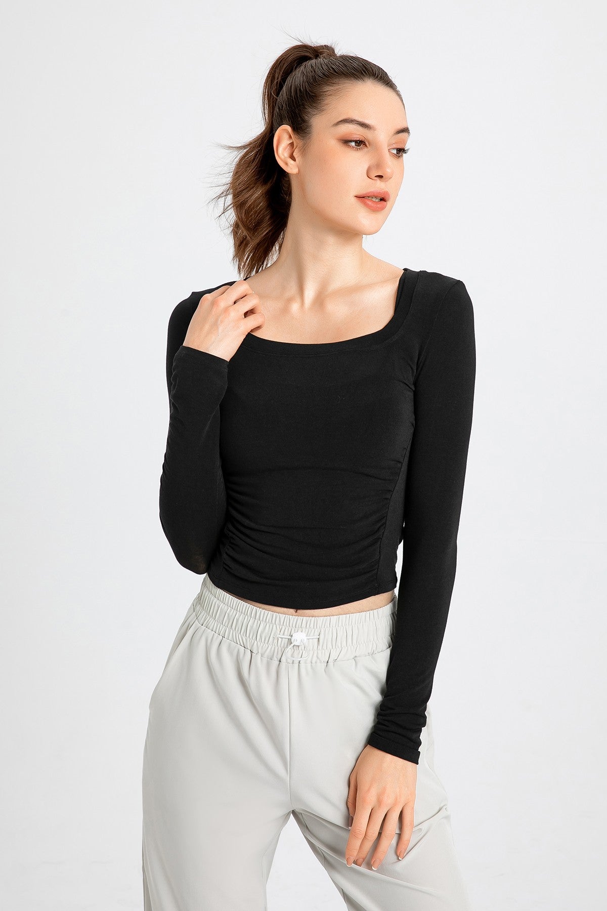 Side Ruched Long Sleeve Crop Top