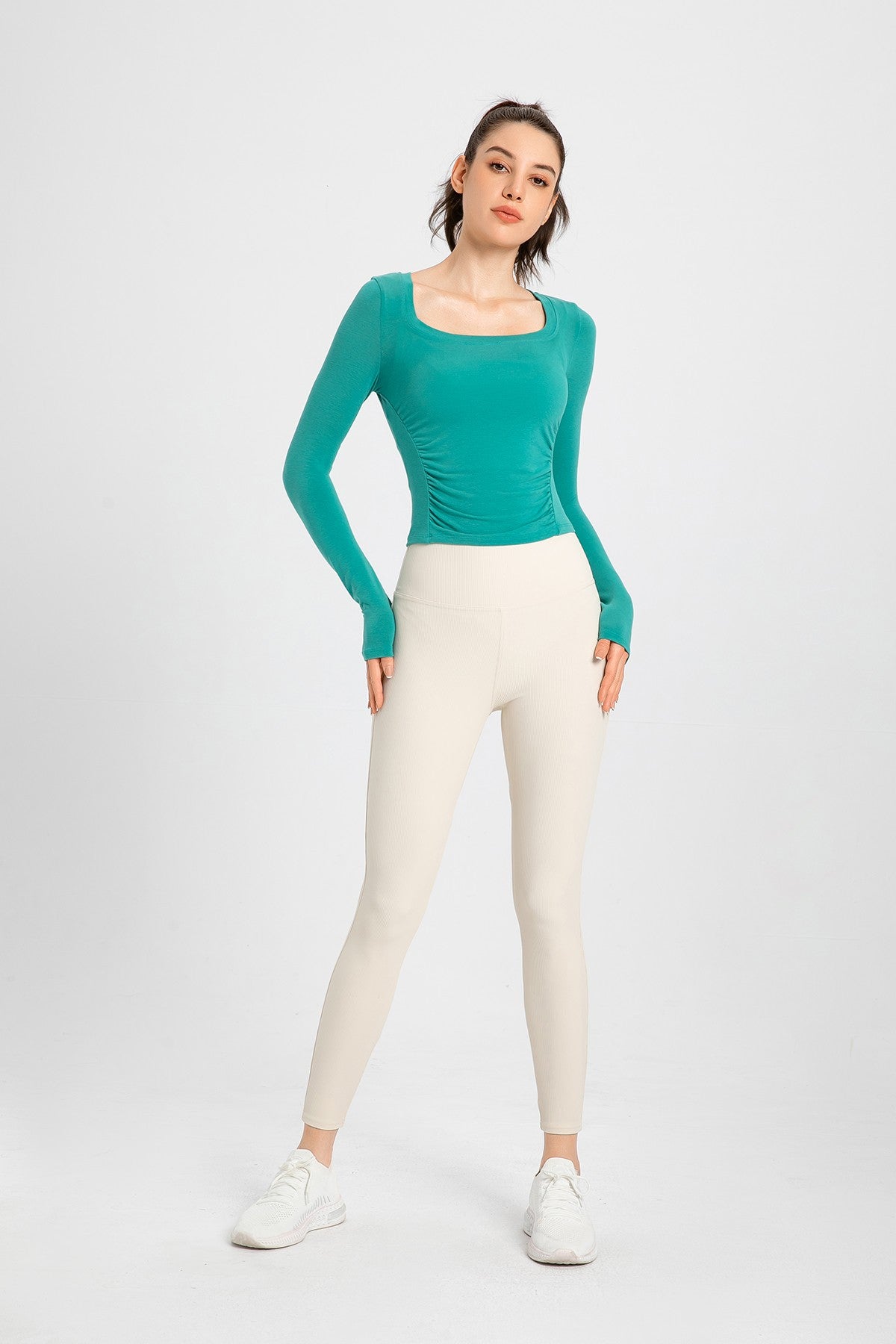 Side Ruched Long Sleeve Crop Top